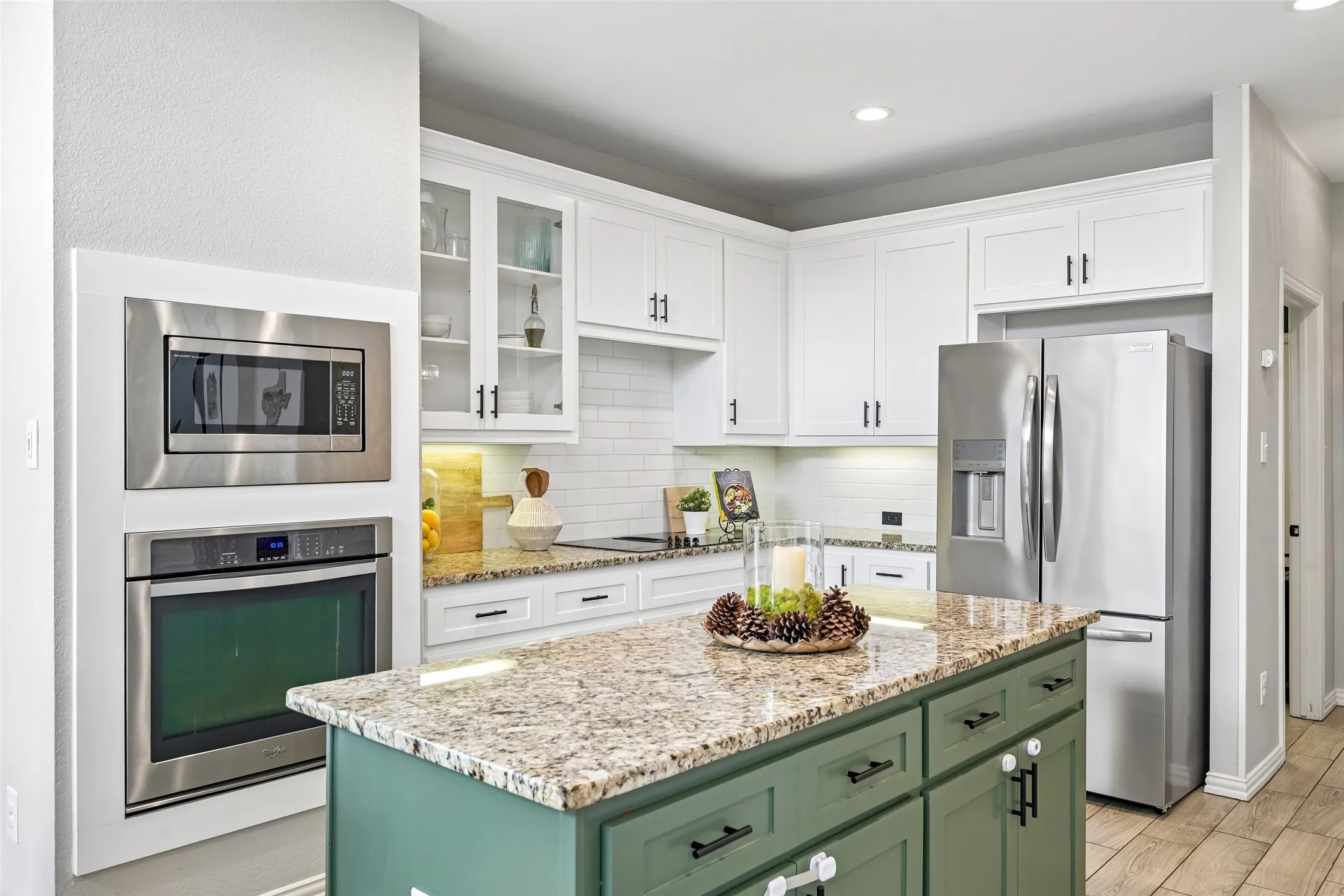 Single Family Residence For Sale in Tarrant County , 520 Ironwood Drive, Keller, Texas 76248, 4 Bedroom, 4 Bathroom, 2 Garage spaces, 3,052 Sqft, built in 1999, mls#21398262, Real Estate Agent in Keller, Homes For Sale in Tarrant county, Homes For Sale in Keller, Realtor in Keller Texas, Real Estate Brokerage Independent Realty Texas, Luminita Cordes Realtor
