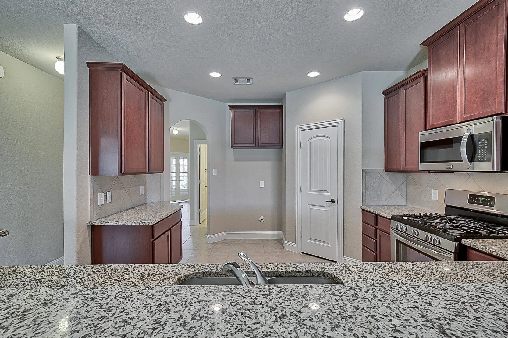 Single Family Residence For Rent in Denton County , 15909 Rockingham Street, Frisco, Texas 75036, 4 Bedroom, 2 Bathroom, 2 Garage spaces, 2,050 Sqft, built in 2015, mls#21346616, Real Estate Agent in Frisco, Homes For Rent in Denton county, Homes For Rent in Frisco, Realtor in Frisco Texas, Real Estate Brokerage Independent Realty Texas, Luminita Cordes Realtor