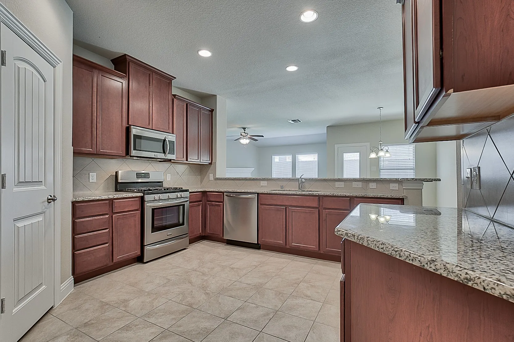 Single Family Residence For Rent in Denton County , 15909 Rockingham Street, Frisco, Texas 75036, 4 Bedroom, 2 Bathroom, 2 Garage spaces, 2,050 Sqft, built in 2015, mls#21346616, Real Estate Agent in Frisco, Homes For Rent in Denton county, Homes For Rent in Frisco, Realtor in Frisco Texas, Real Estate Brokerage Independent Realty Texas, Luminita Cordes Realtor