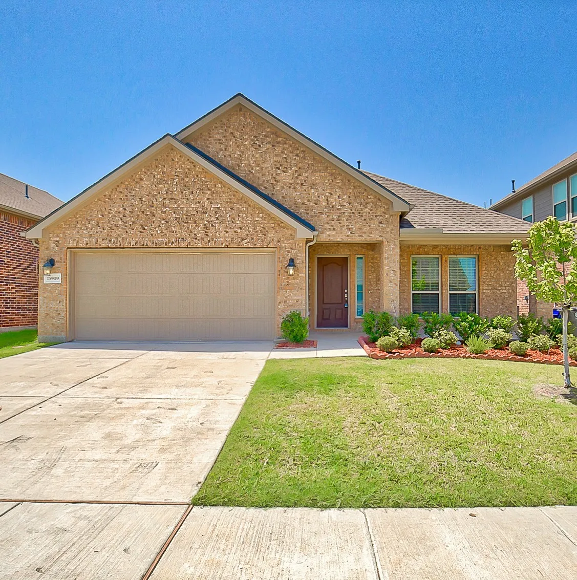 Single Family Residence For Rent in Denton County , 15909 Rockingham Street, Frisco, Texas 75036, 4 Bedroom, 2 Bathroom, 2 Garage spaces, 2,050 Sqft, built in 2015, mls#21346616, Real Estate Agent in Frisco, Homes For Rent in Denton county, Homes For Rent in Frisco, Realtor in Frisco Texas, Real Estate Brokerage Independent Realty Texas, Luminita Cordes Realtor