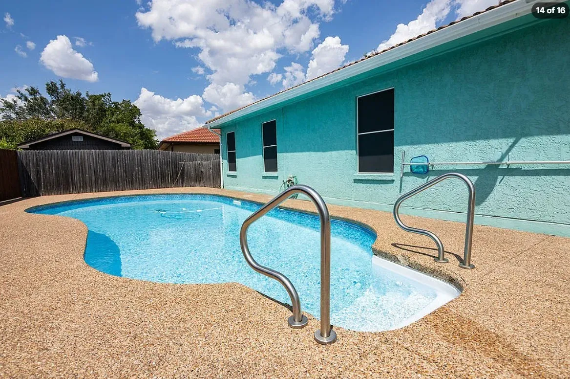 Single Family Residence For Rent in Tarrant County , 3622 Swafford Street, Arlington, Texas 76015, 3 Bedroom, 2 Bathroom, 2 Garage spaces, 1,122 Sqft, built in 1989, mls#21398301, Real Estate Agent in Arlington, Homes For Rent in Tarrant county, Homes For Rent in Arlington, Realtor in Arlington Texas, Real Estate Brokerage Independent Realty Texas, Luminita Cordes Realtor