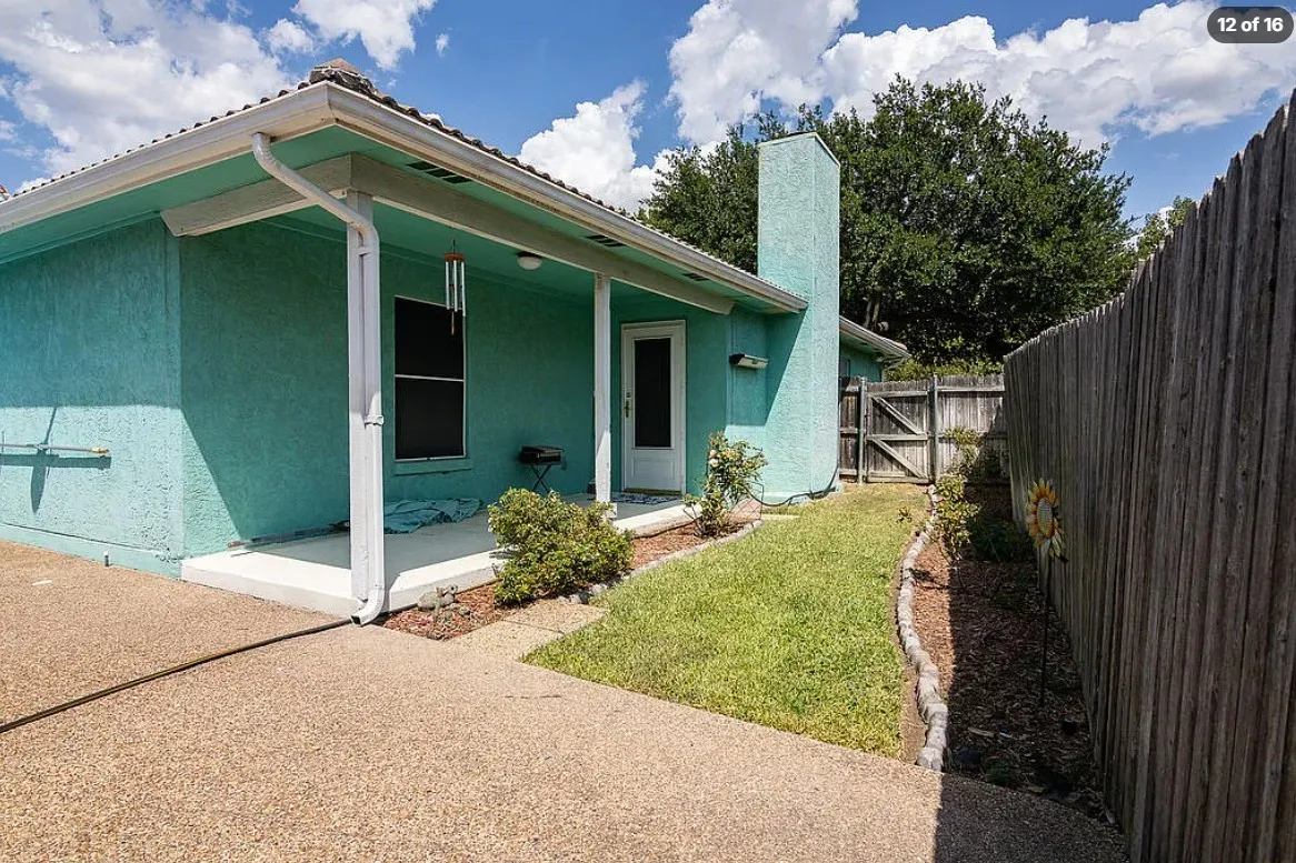 Single Family Residence For Rent in Tarrant County , 3622 Swafford Street, Arlington, Texas 76015, 3 Bedroom, 2 Bathroom, 2 Garage spaces, 1,122 Sqft, built in 1989, mls#21398301, Real Estate Agent in Arlington, Homes For Rent in Tarrant county, Homes For Rent in Arlington, Realtor in Arlington Texas, Real Estate Brokerage Independent Realty Texas, Luminita Cordes Realtor