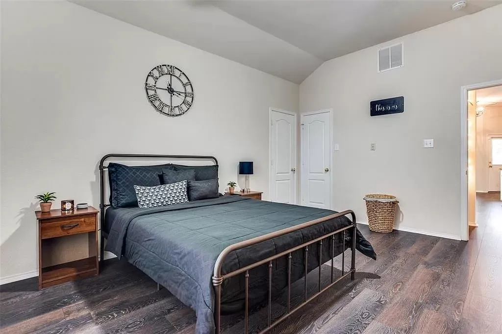 Single Family Residence For Rent in Collin County , 11348 Lockshire Drive, Frisco, Texas 75035, 3 Bedroom, 2 Bathroom, 2 Garage spaces, 1,594 Sqft, built in 1999, mls#21398297, Real Estate Agent in Frisco, Homes For Rent in Collin county, Homes For Rent in Frisco, Realtor in Frisco Texas, Real Estate Brokerage Independent Realty Texas, Luminita Cordes Realtor