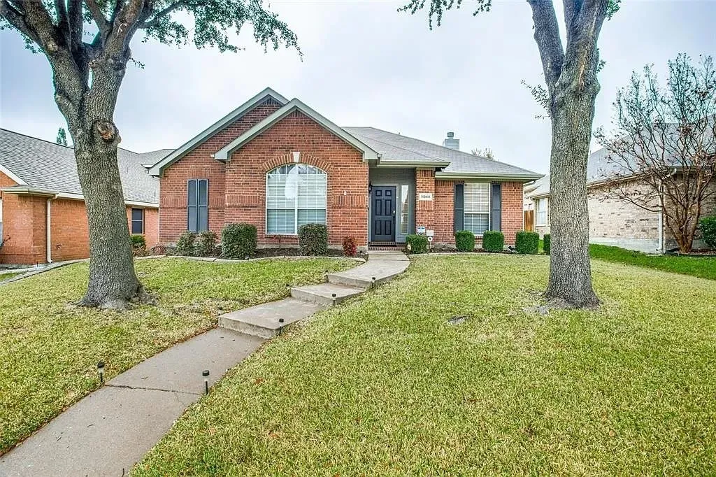Single Family Residence For Rent in Collin County , 11348 Lockshire Drive, Frisco, Texas 75035, 3 Bedroom, 2 Bathroom, 2 Garage spaces, 1,594 Sqft, built in 1999, mls#21398297, Real Estate Agent in Frisco, Homes For Rent in Collin county, Homes For Rent in Frisco, Realtor in Frisco Texas, Real Estate Brokerage Independent Realty Texas, Luminita Cordes Realtor