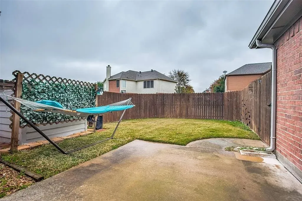 Single Family Residence For Rent in Collin County , 11348 Lockshire Drive, Frisco, Texas 75035, 3 Bedroom, 2 Bathroom, 2 Garage spaces, 1,594 Sqft, built in 1999, mls#21398297, Real Estate Agent in Frisco, Homes For Rent in Collin county, Homes For Rent in Frisco, Realtor in Frisco Texas, Real Estate Brokerage Independent Realty Texas, Luminita Cordes Realtor