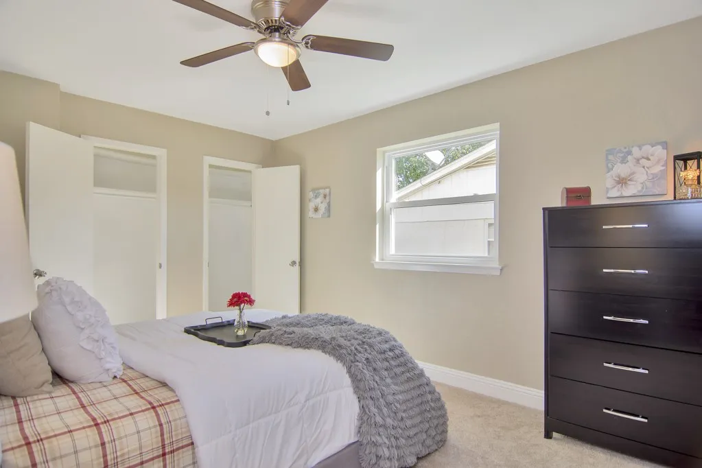 Single Family Residence For Rent in Tarrant County , 6904 Yorkston Street, Watauga, Texas 76148, 3 Bedroom, 2 Bathroom, Garage spaces, 1,700 Sqft, built in 1972, mls#21398308, Real Estate Agent in Watauga, Homes For Rent in Tarrant county, Homes For Rent in Watauga, Realtor in Watauga Texas, Real Estate Brokerage Independent Realty Texas, Luminita Cordes Realtor