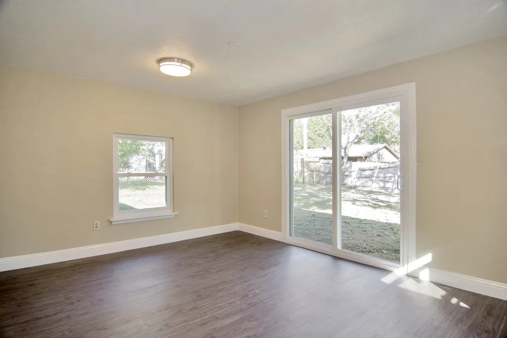 Single Family Residence For Rent in Tarrant County , 6904 Yorkston Street, Watauga, Texas 76148, 3 Bedroom, 2 Bathroom, Garage spaces, 1,700 Sqft, built in 1972, mls#21398308, Real Estate Agent in Watauga, Homes For Rent in Tarrant county, Homes For Rent in Watauga, Realtor in Watauga Texas, Real Estate Brokerage Independent Realty Texas, Luminita Cordes Realtor