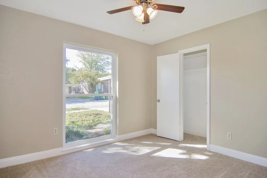 Single Family Residence For Rent in Tarrant County , 6904 Yorkston Street, Watauga, Texas 76148, 3 Bedroom, 2 Bathroom, Garage spaces, 1,700 Sqft, built in 1972, mls#21398308, Real Estate Agent in Watauga, Homes For Rent in Tarrant county, Homes For Rent in Watauga, Realtor in Watauga Texas, Real Estate Brokerage Independent Realty Texas, Luminita Cordes Realtor