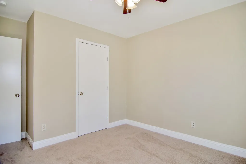 Single Family Residence For Rent in Tarrant County , 6904 Yorkston Street, Watauga, Texas 76148, 3 Bedroom, 2 Bathroom, Garage spaces, 1,700 Sqft, built in 1972, mls#21398308, Real Estate Agent in Watauga, Homes For Rent in Tarrant county, Homes For Rent in Watauga, Realtor in Watauga Texas, Real Estate Brokerage Independent Realty Texas, Luminita Cordes Realtor