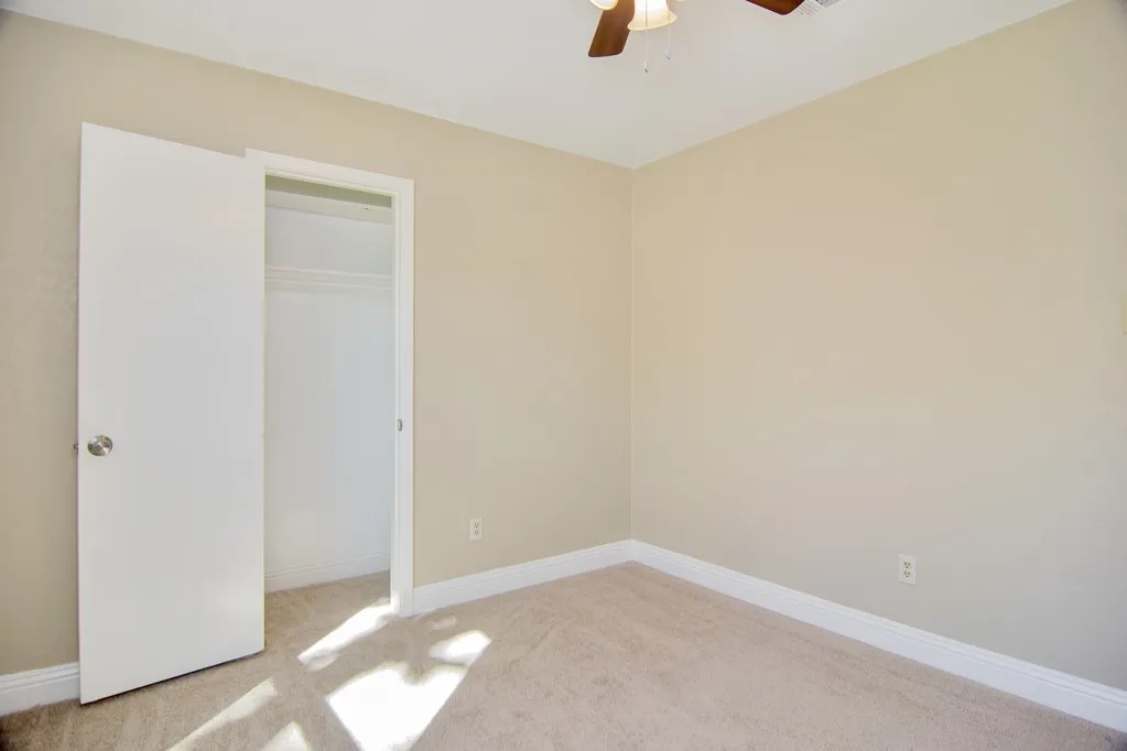 Single Family Residence For Rent in Tarrant County , 6904 Yorkston Street, Watauga, Texas 76148, 3 Bedroom, 2 Bathroom, Garage spaces, 1,700 Sqft, built in 1972, mls#21398308, Real Estate Agent in Watauga, Homes For Rent in Tarrant county, Homes For Rent in Watauga, Realtor in Watauga Texas, Real Estate Brokerage Independent Realty Texas, Luminita Cordes Realtor