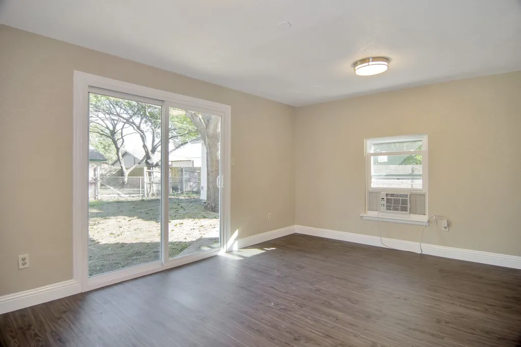 Single Family Residence For Rent in Tarrant County , 6904 Yorkston Street, Watauga, Texas 76148, 3 Bedroom, 2 Bathroom, Garage spaces, 1,700 Sqft, built in 1972, mls#21398308, Real Estate Agent in Watauga, Homes For Rent in Tarrant county, Homes For Rent in Watauga, Realtor in Watauga Texas, Real Estate Brokerage Independent Realty Texas, Luminita Cordes Realtor