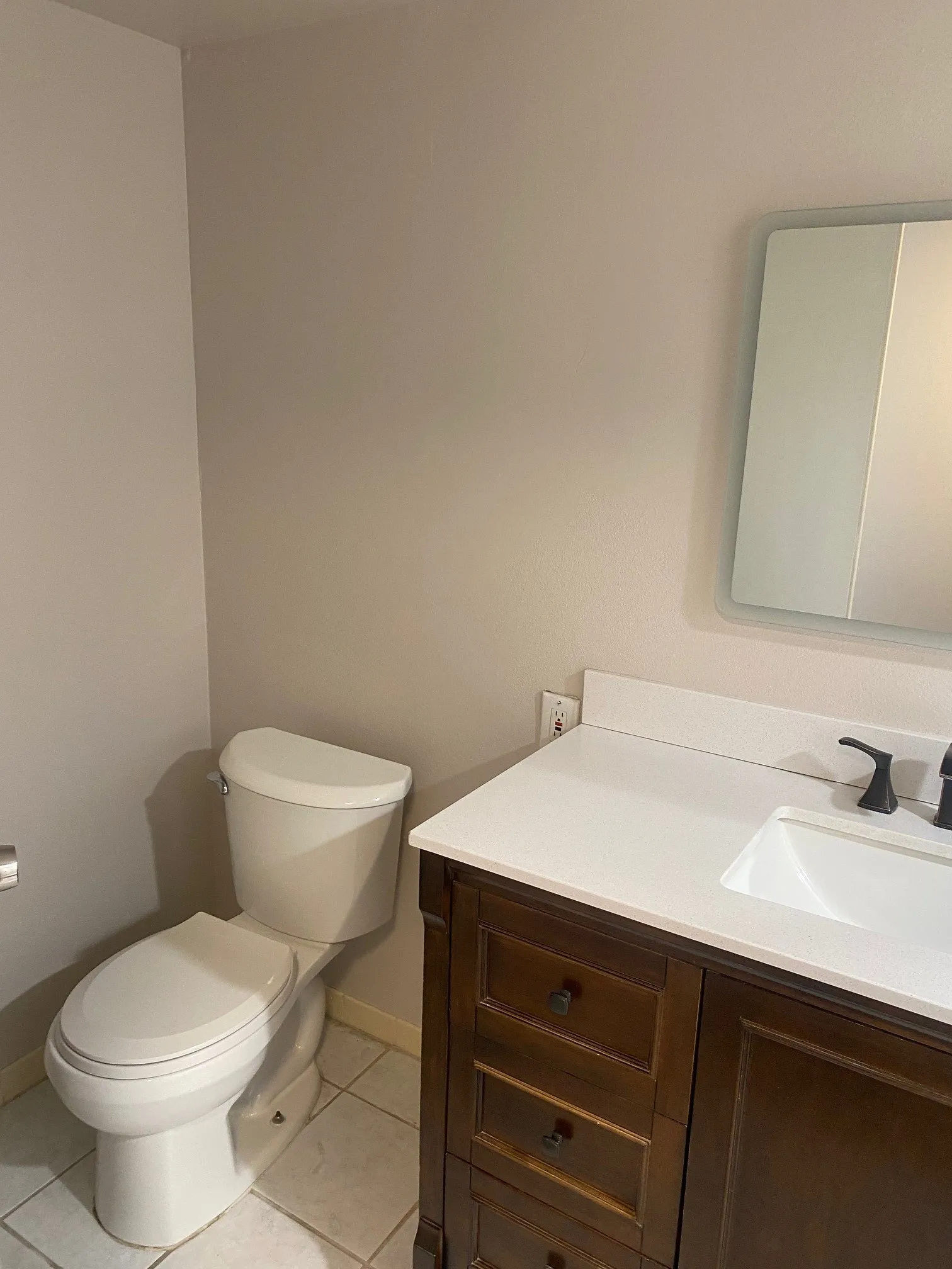 Condominium For Sale in Dallas County , 6211 W Northwest Highway 307, Dallas, Texas 75225, 2 Bedroom, 2 Bathroom, 1 Garage spaces, 1,115 Sqft, built in 1966, mls#21389507, Real Estate Agent in Dallas, Homes For Sale in Dallas county, Homes For Sale in Dallas, Realtor in Dallas Texas, Real Estate Brokerage Independent Realty Texas, Luminita Cordes Realtor
