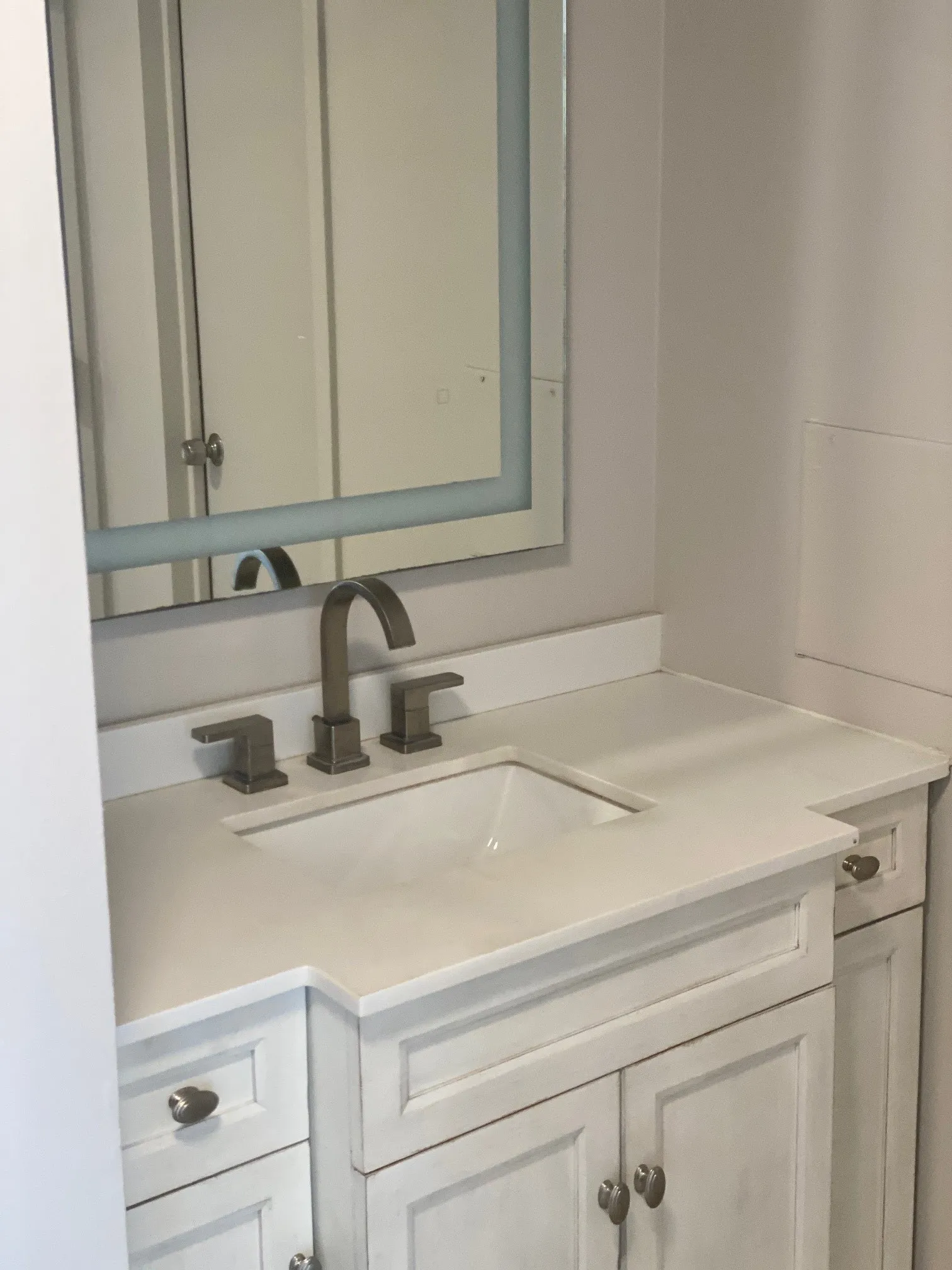 Condominium For Sale in Dallas County , 6211 W Northwest Highway 307, Dallas, Texas 75225, 2 Bedroom, 2 Bathroom, 1 Garage spaces, 1,115 Sqft, built in 1966, mls#21389507, Real Estate Agent in Dallas, Homes For Sale in Dallas county, Homes For Sale in Dallas, Realtor in Dallas Texas, Real Estate Brokerage Independent Realty Texas, Luminita Cordes Realtor