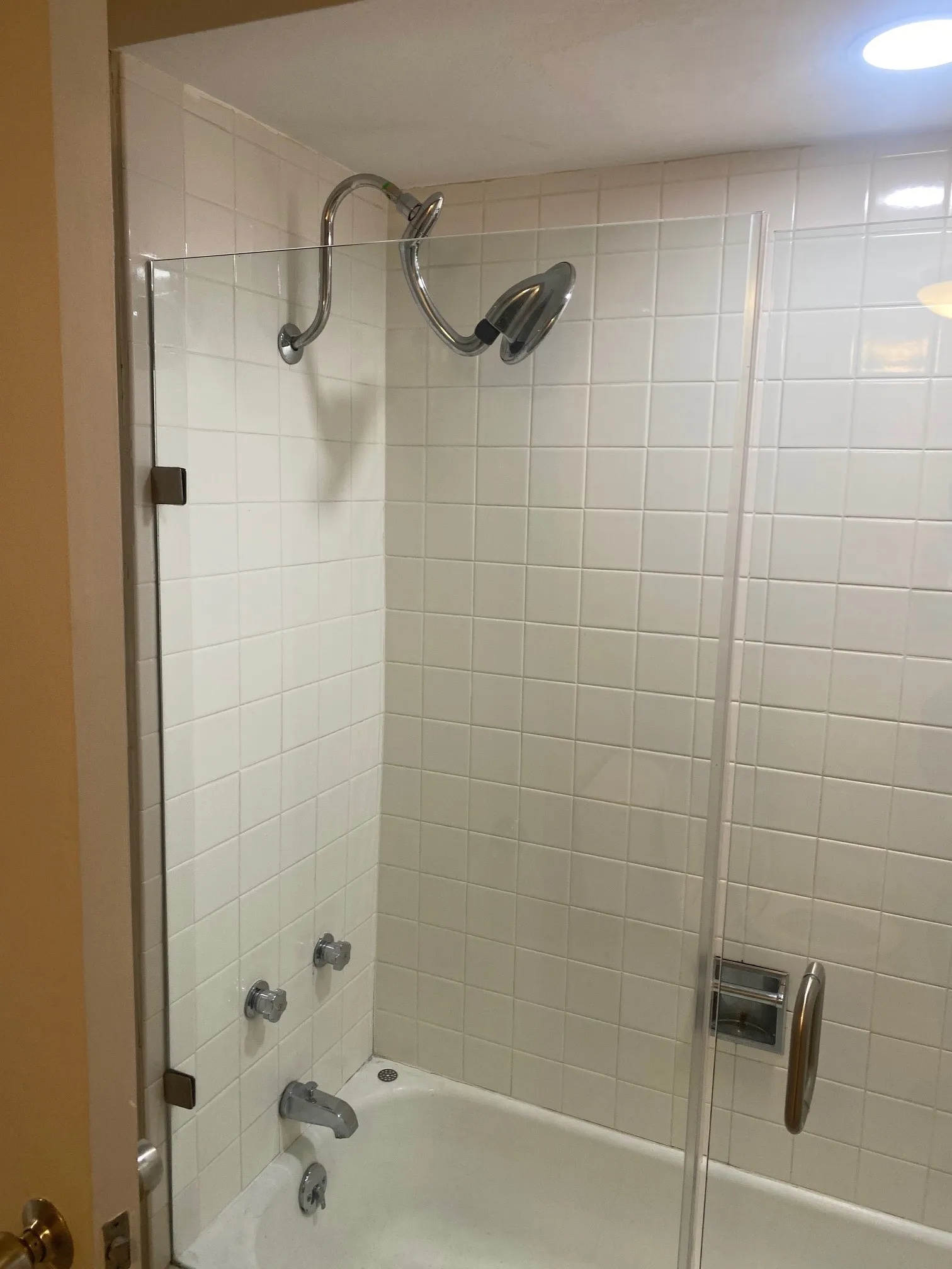 Condominium For Sale in Dallas County , 6211 W Northwest Highway 307, Dallas, Texas 75225, 2 Bedroom, 2 Bathroom, 1 Garage spaces, 1,115 Sqft, built in 1966, mls#21389507, Real Estate Agent in Dallas, Homes For Sale in Dallas county, Homes For Sale in Dallas, Realtor in Dallas Texas, Real Estate Brokerage Independent Realty Texas, Luminita Cordes Realtor