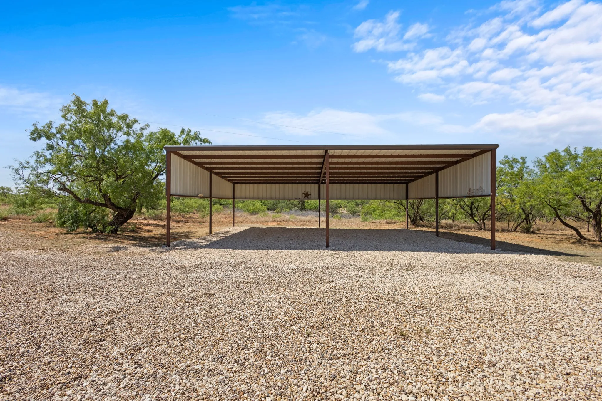 Single Family Residence For Sale in Kent County , 301 Fagan Road, Snyder, Texas 79549, 4 Bedroom, 4 Bathroom, 2 Garage spaces, 2,430 Sqft, built in 2022, mls#21398285, Real Estate Agent in Snyder, Homes For Sale in Kent county, Homes For Sale in Snyder, Realtor in Snyder Texas, Real Estate Brokerage Independent Realty Texas, Luminita Cordes Realtor