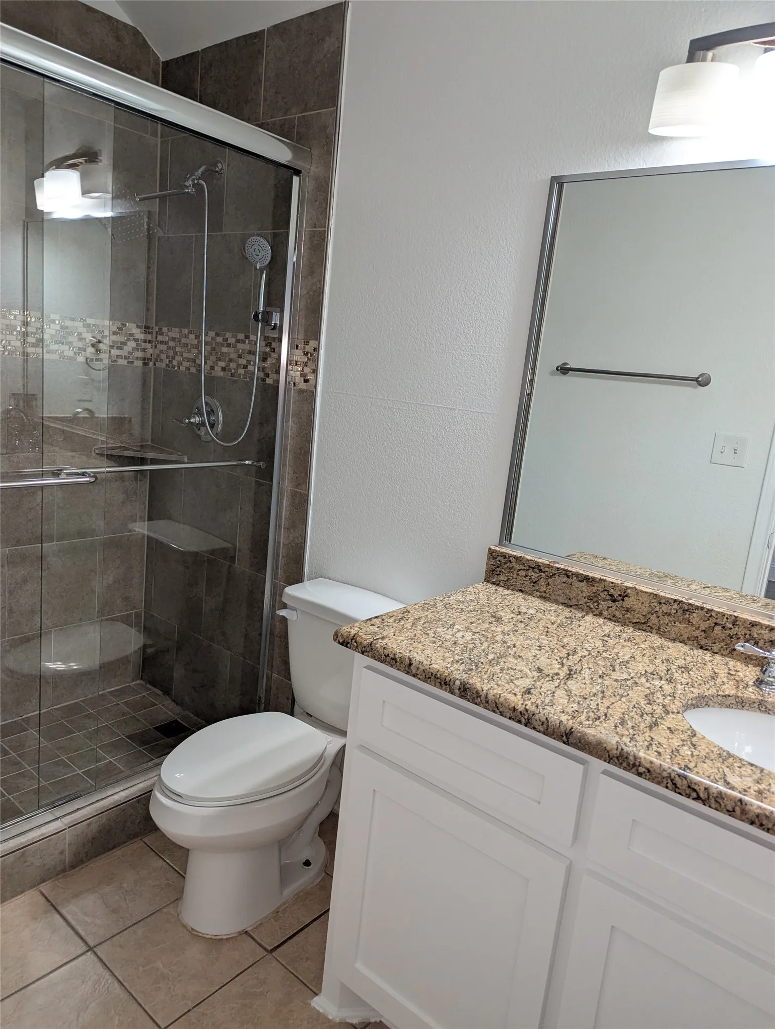 Single Family Residence For Sale in Hunt County , 3201 Bois D Arc Street, Greenville, Texas 75401, 3 Bedroom, 2 Bathroom, Garage spaces, 1,229 Sqft, built in 2018, mls#21398298, Real Estate Agent in Greenville, Homes For Sale in Hunt county, Homes For Sale in Greenville, Realtor in Greenville Texas, Real Estate Brokerage Independent Realty Texas, Luminita Cordes Realtor