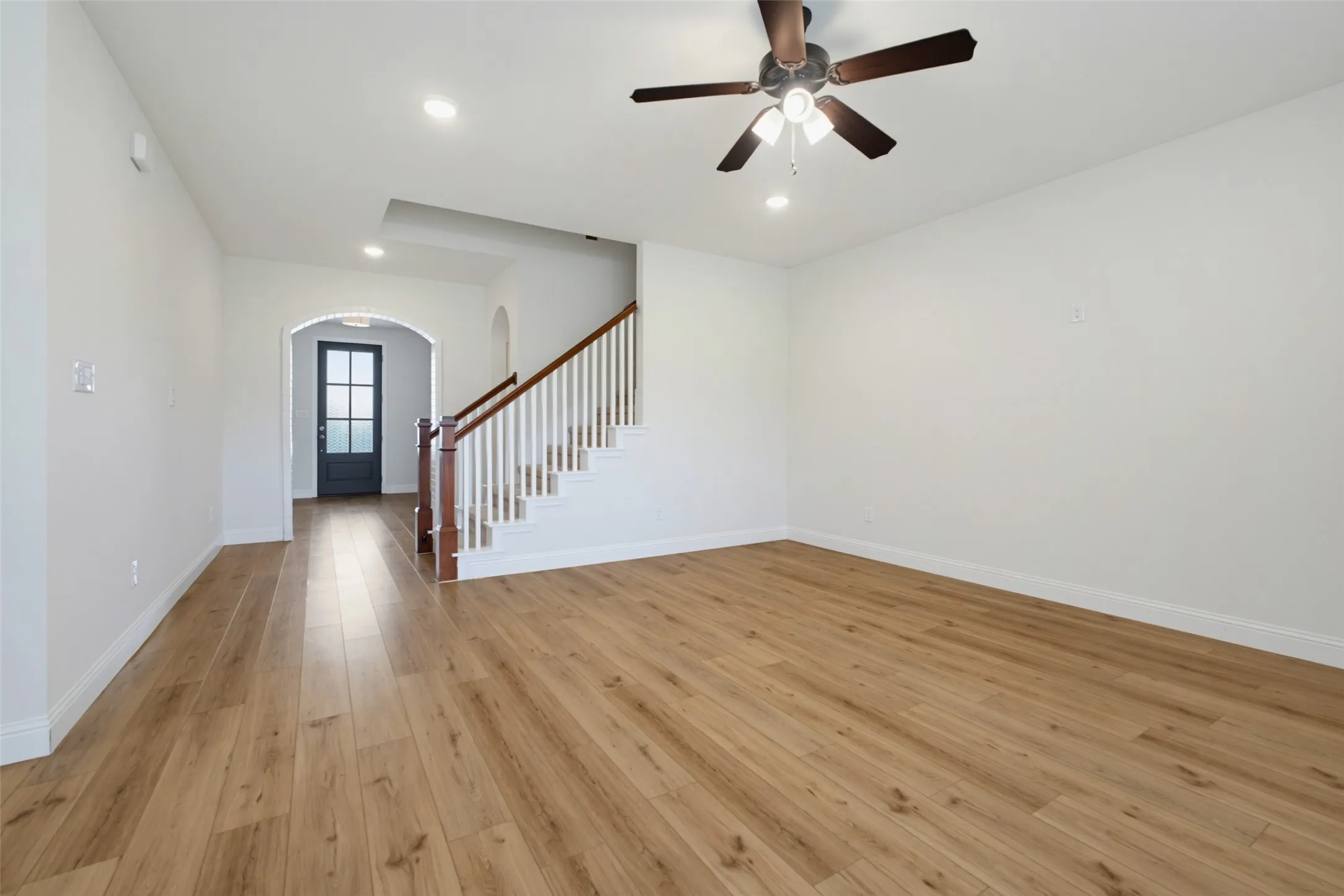 Single Family Residence For Rent in Denton County , 2405 Donella Drive, Denton, Texas 76207, 3 Bedroom, 2 Bathroom, 2 Garage spaces, 2,216 Sqft, built in 2022, mls#21398281, Real Estate Agent in Denton, Homes For Rent in Denton county, Homes For Rent in Denton, Realtor in Denton Texas, Real Estate Brokerage Independent Realty Texas, Luminita Cordes Realtor