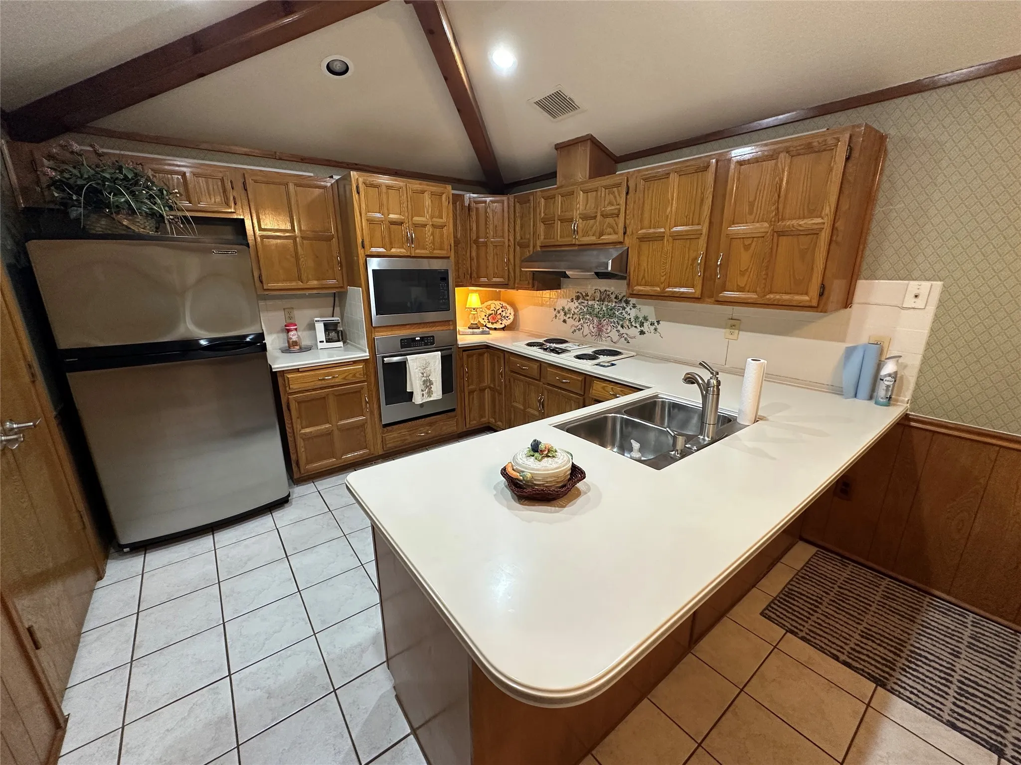 Single Family Residence For Sale in Dallas County , 1420 Oxford Place, Mesquite, Texas 75149, 3 Bedroom, 2 Bathroom, 2 Garage spaces, 1,891 Sqft, built in 1981, mls#21397456, Real Estate Agent in Mesquite, Homes For Sale in Dallas county, Homes For Sale in Mesquite, Realtor in Mesquite Texas, Real Estate Brokerage Independent Realty Texas, Luminita Cordes Realtor