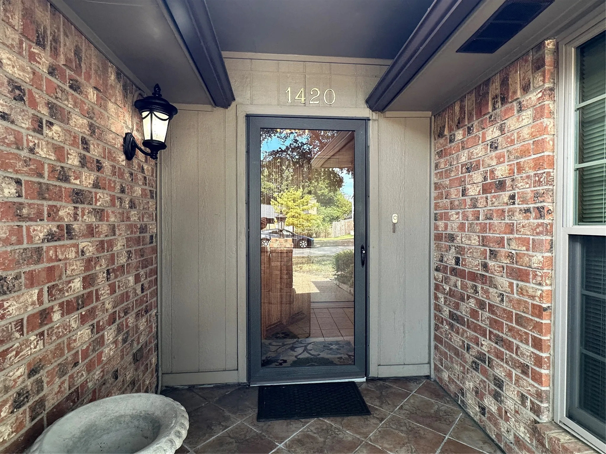 Single Family Residence For Sale in Dallas County , 1420 Oxford Place, Mesquite, Texas 75149, 3 Bedroom, 2 Bathroom, 2 Garage spaces, 1,891 Sqft, built in 1981, mls#21397456, Real Estate Agent in Mesquite, Homes For Sale in Dallas county, Homes For Sale in Mesquite, Realtor in Mesquite Texas, Real Estate Brokerage Independent Realty Texas, Luminita Cordes Realtor