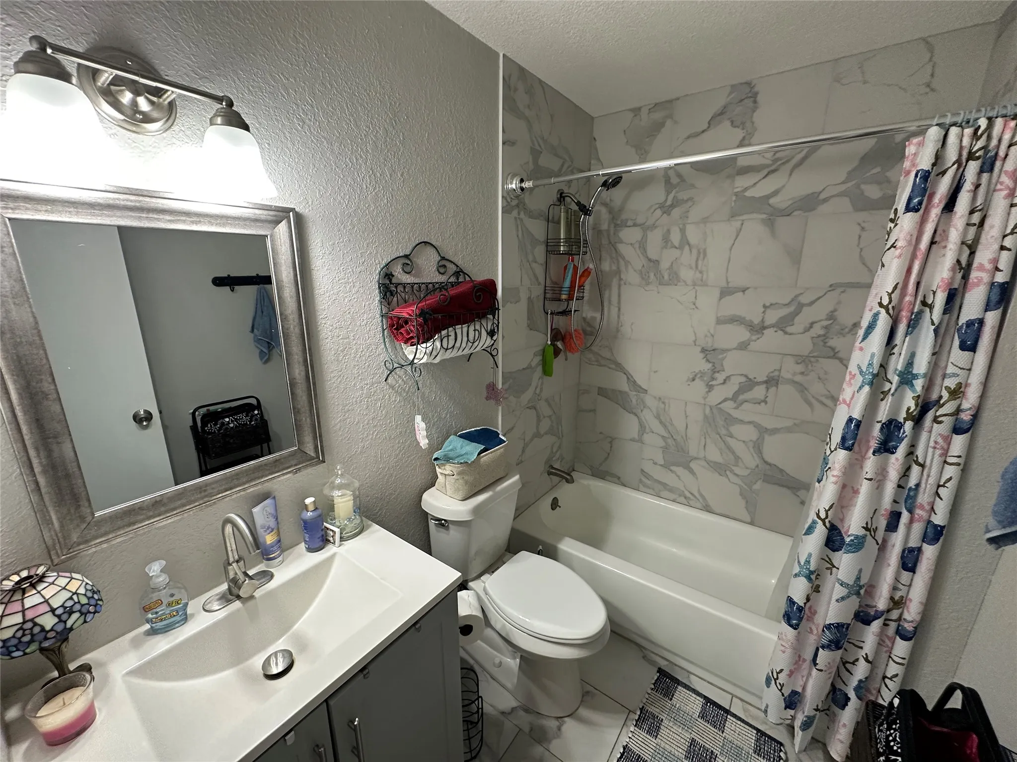 Single Family Residence For Sale in Dallas County , 504 Rustic Court, Irving, Texas 75060, 3 Bedroom, 2 Bathroom, Garage spaces, 1,173 Sqft, built in 1986, mls#21396840, Real Estate Agent in Irving, Homes For Sale in Dallas county, Homes For Sale in Irving, Realtor in Irving Texas, Real Estate Brokerage Independent Realty Texas, Luminita Cordes Realtor
