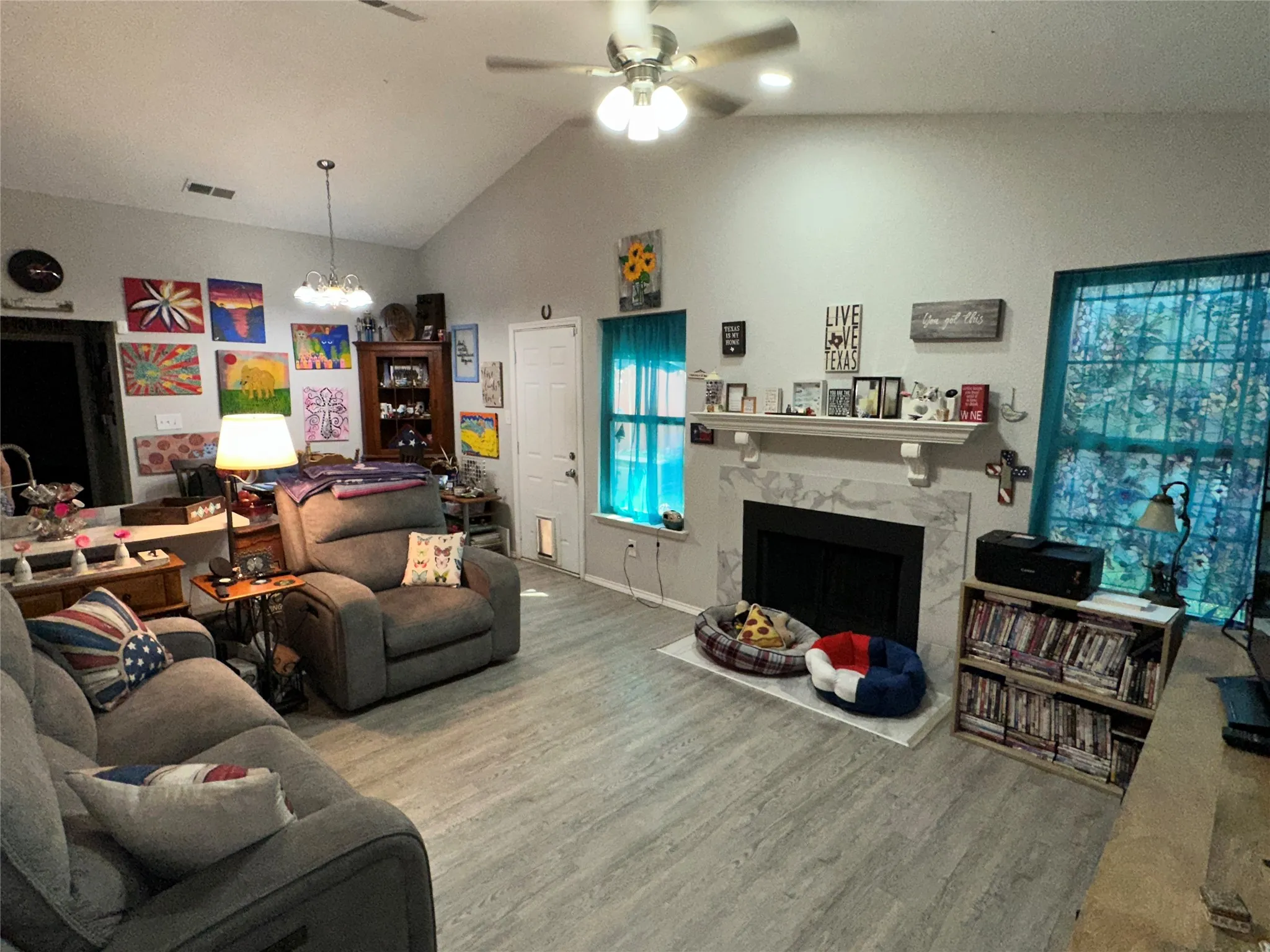 Single Family Residence For Sale in Dallas County , 504 Rustic Court, Irving, Texas 75060, 3 Bedroom, 2 Bathroom, Garage spaces, 1,173 Sqft, built in 1986, mls#21396840, Real Estate Agent in Irving, Homes For Sale in Dallas county, Homes For Sale in Irving, Realtor in Irving Texas, Real Estate Brokerage Independent Realty Texas, Luminita Cordes Realtor