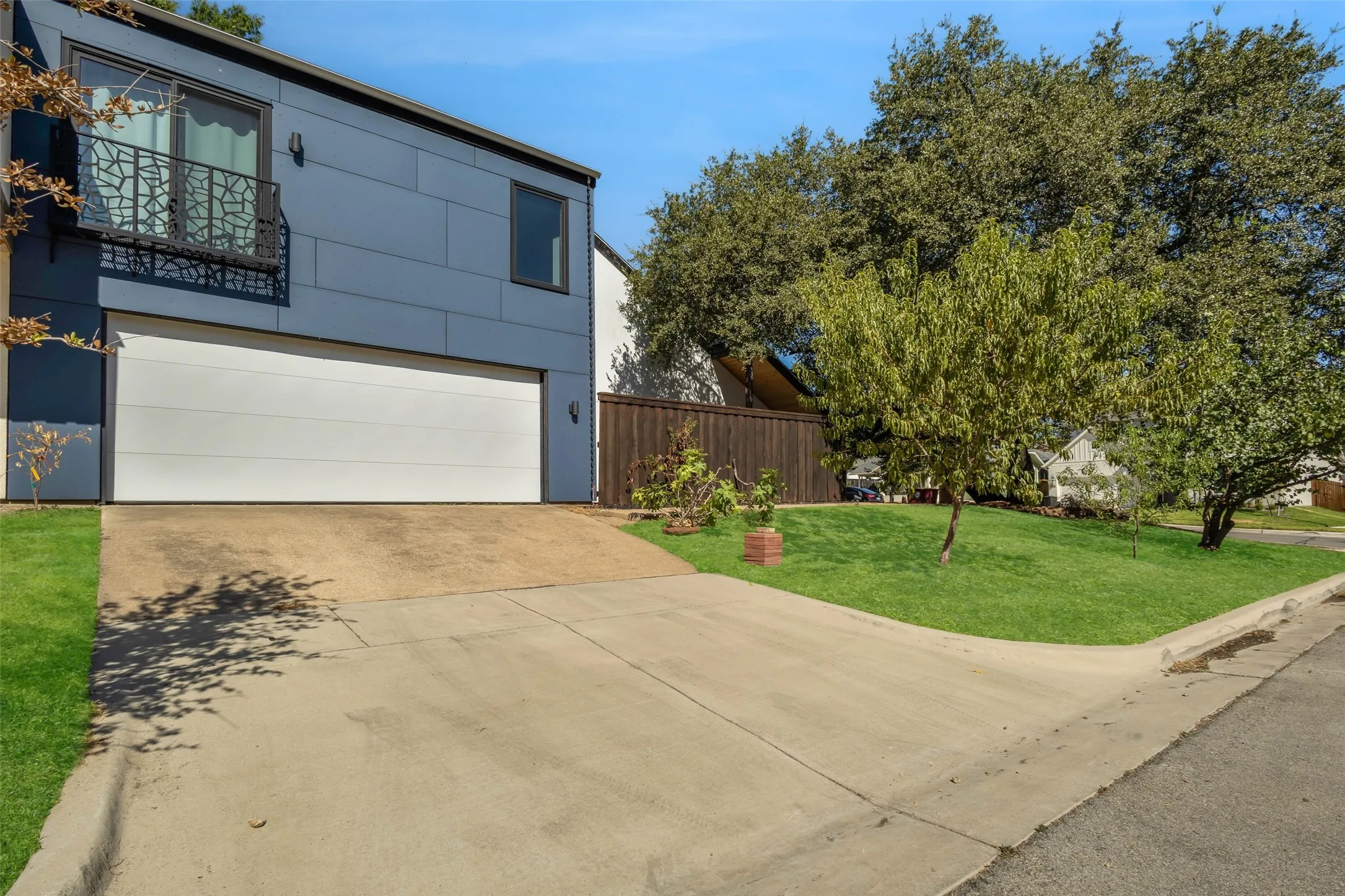 2 Car Garage
