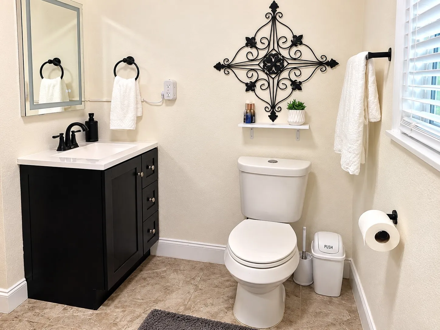 Single Family Residence For Rent in Tarrant County , 4200 Pate Drive, Fort Worth, Texas 76119, 3 Bedroom, 1 Bathroom, 1 Garage spaces, 1,088 Sqft, built in 1958, mls#21398329, Real Estate Agent in Fort Worth, Homes For Rent in Tarrant county, Homes For Rent in Fort Worth, Realtor in Fort Worth Texas, Real Estate Brokerage Independent Realty Texas, Luminita Cordes Realtor