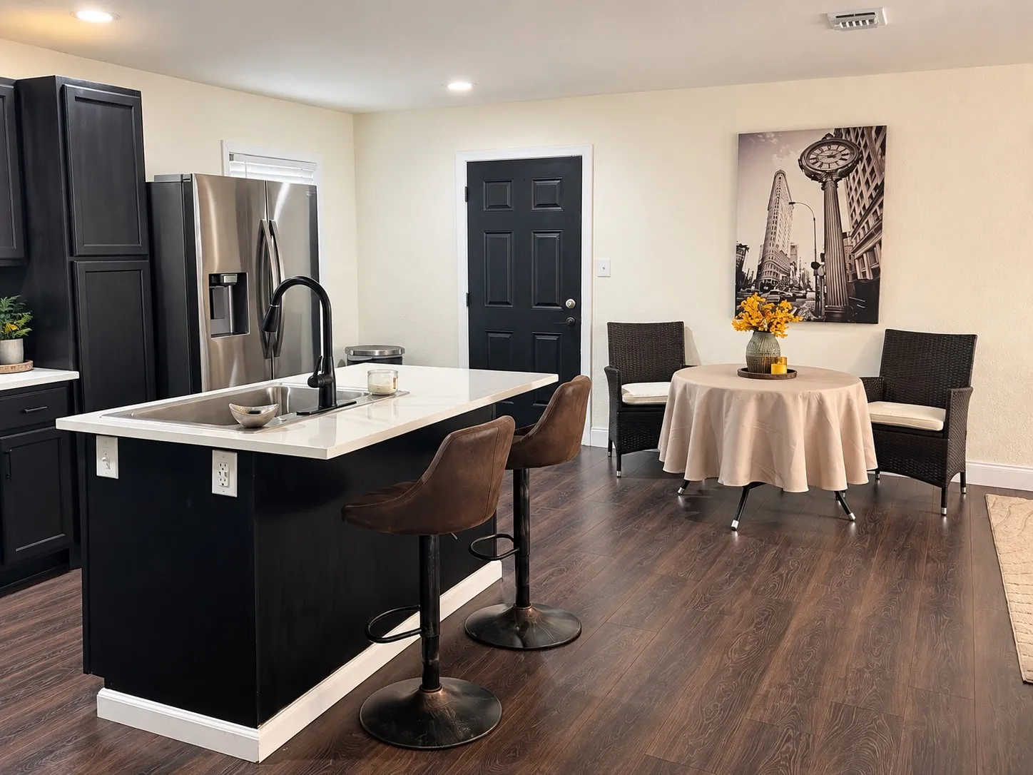 Single Family Residence For Rent in Tarrant County , 4200 Pate Drive, Fort Worth, Texas 76119, 3 Bedroom, 1 Bathroom, 1 Garage spaces, 1,088 Sqft, built in 1958, mls#21398329, Real Estate Agent in Fort Worth, Homes For Rent in Tarrant county, Homes For Rent in Fort Worth, Realtor in Fort Worth Texas, Real Estate Brokerage Independent Realty Texas, Luminita Cordes Realtor