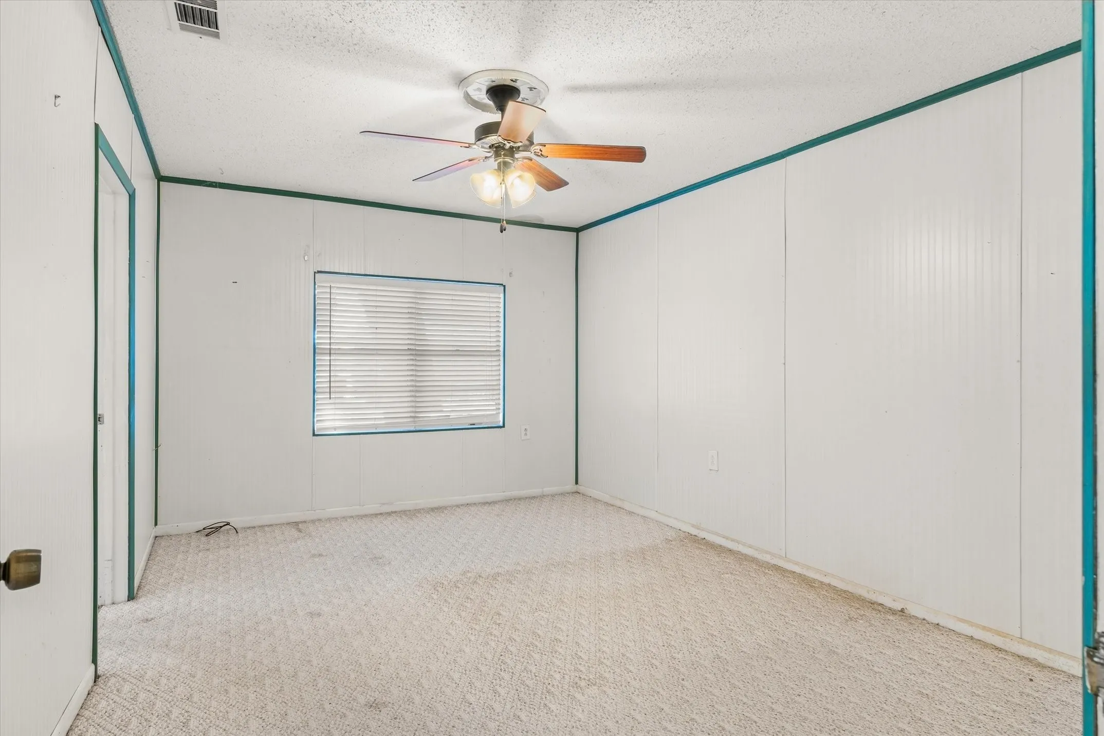 Single Family Residence For Sale in Henderson County , 103 Harbor Haven Street, Gun Barrel City, Texas 75156, 3 Bedroom, 3 Bathroom, 2 Garage spaces, 2,090 Sqft, built in 0, mls#21392241, Real Estate Agent in Gun Barrel City, Homes For Sale in Henderson county, Homes For Sale in Gun Barrel City, Realtor in Gun Barrel City Texas, Real Estate Brokerage Independent Realty Texas, Luminita Cordes Realtor