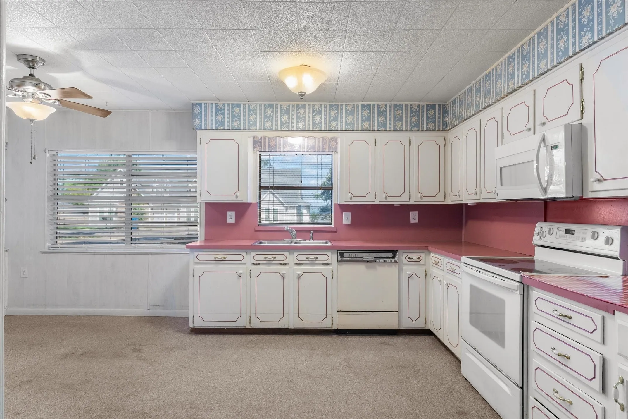 Single Family Residence For Sale in Henderson County , 103 Harbor Haven Street, Gun Barrel City, Texas 75156, 3 Bedroom, 3 Bathroom, 2 Garage spaces, 2,090 Sqft, built in 0, mls#21392241, Real Estate Agent in Gun Barrel City, Homes For Sale in Henderson county, Homes For Sale in Gun Barrel City, Realtor in Gun Barrel City Texas, Real Estate Brokerage Independent Realty Texas, Luminita Cordes Realtor