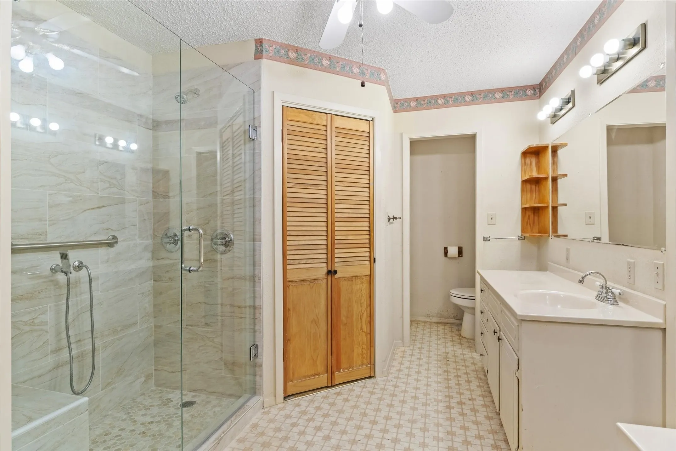 Single Family Residence For Sale in Henderson County , 103 Harbor Haven Street, Gun Barrel City, Texas 75156, 3 Bedroom, 3 Bathroom, 2 Garage spaces, 2,090 Sqft, built in 0, mls#21392241, Real Estate Agent in Gun Barrel City, Homes For Sale in Henderson county, Homes For Sale in Gun Barrel City, Realtor in Gun Barrel City Texas, Real Estate Brokerage Independent Realty Texas, Luminita Cordes Realtor