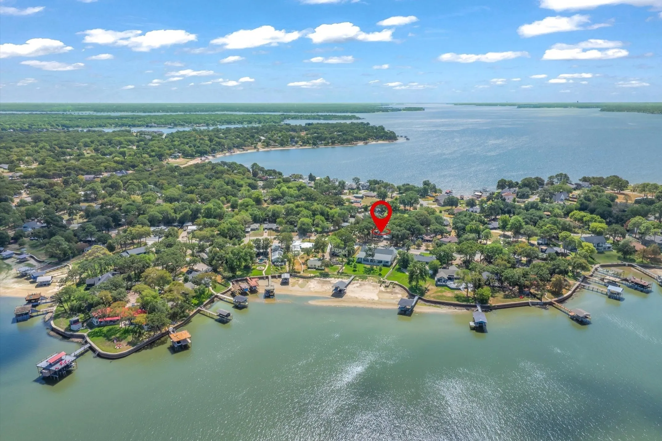 Single Family Residence For Sale in Henderson County , 103 Harbor Haven Street, Gun Barrel City, Texas 75156, 3 Bedroom, 3 Bathroom, 2 Garage spaces, 2,090 Sqft, built in 0, mls#21392241, Real Estate Agent in Gun Barrel City, Homes For Sale in Henderson county, Homes For Sale in Gun Barrel City, Realtor in Gun Barrel City Texas, Real Estate Brokerage Independent Realty Texas, Luminita Cordes Realtor