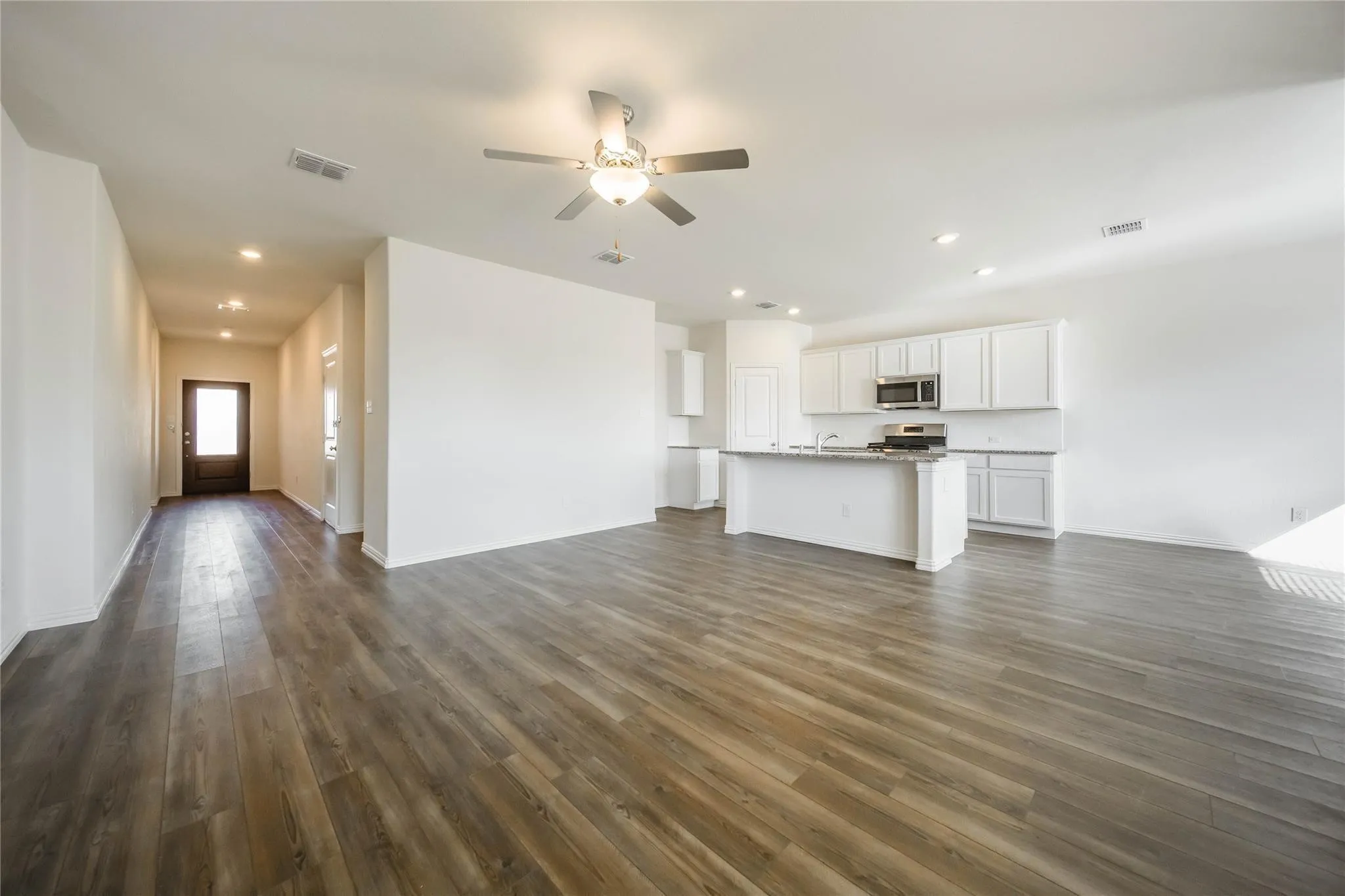 Single Family Residence For Rent in Rockwall County , 432 Holt Lane, Fate, Texas 75087, 3 Bedroom, 2 Bathroom, 2 Garage spaces, 1,602 Sqft, built in 2020, mls#21398192, Real Estate Agent in Fate, Homes For Rent in Rockwall county, Homes For Rent in Fate, Realtor in Fate Texas, Real Estate Brokerage Independent Realty Texas, Luminita Cordes Realtor