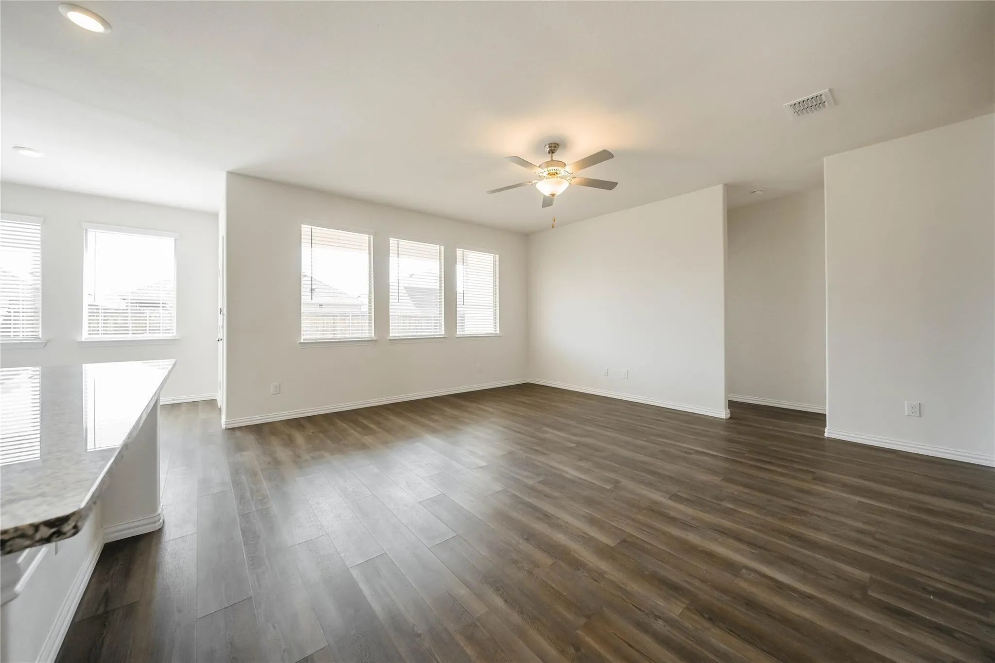 Single Family Residence For Rent in Rockwall County , 432 Holt Lane, Fate, Texas 75087, 3 Bedroom, 2 Bathroom, 2 Garage spaces, 1,602 Sqft, built in 2020, mls#21398192, Real Estate Agent in Fate, Homes For Rent in Rockwall county, Homes For Rent in Fate, Realtor in Fate Texas, Real Estate Brokerage Independent Realty Texas, Luminita Cordes Realtor