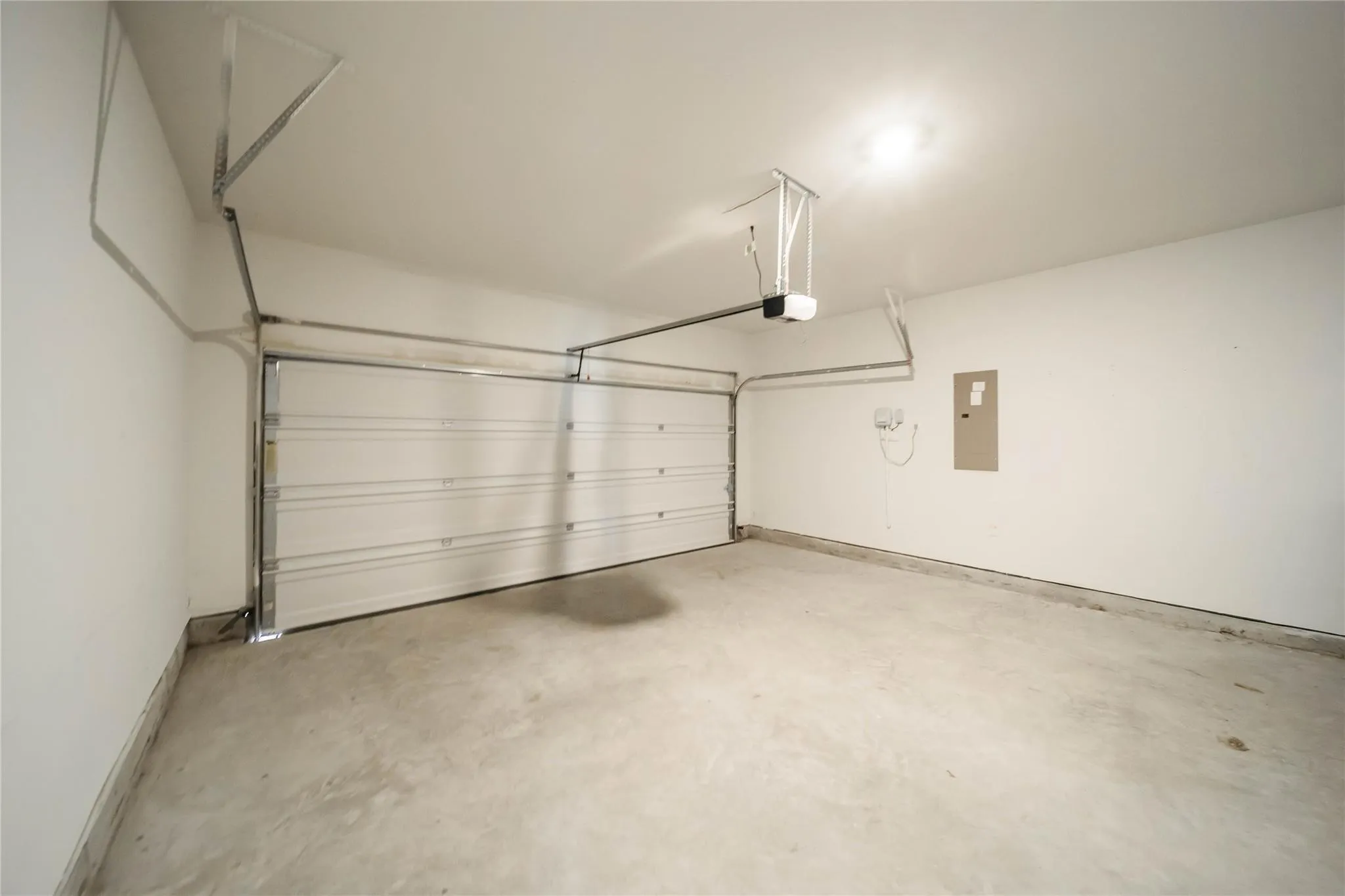 Single Family Residence For Rent in Rockwall County , 432 Holt Lane, Fate, Texas 75087, 3 Bedroom, 2 Bathroom, 2 Garage spaces, 1,602 Sqft, built in 2020, mls#21398192, Real Estate Agent in Fate, Homes For Rent in Rockwall county, Homes For Rent in Fate, Realtor in Fate Texas, Real Estate Brokerage Independent Realty Texas, Luminita Cordes Realtor