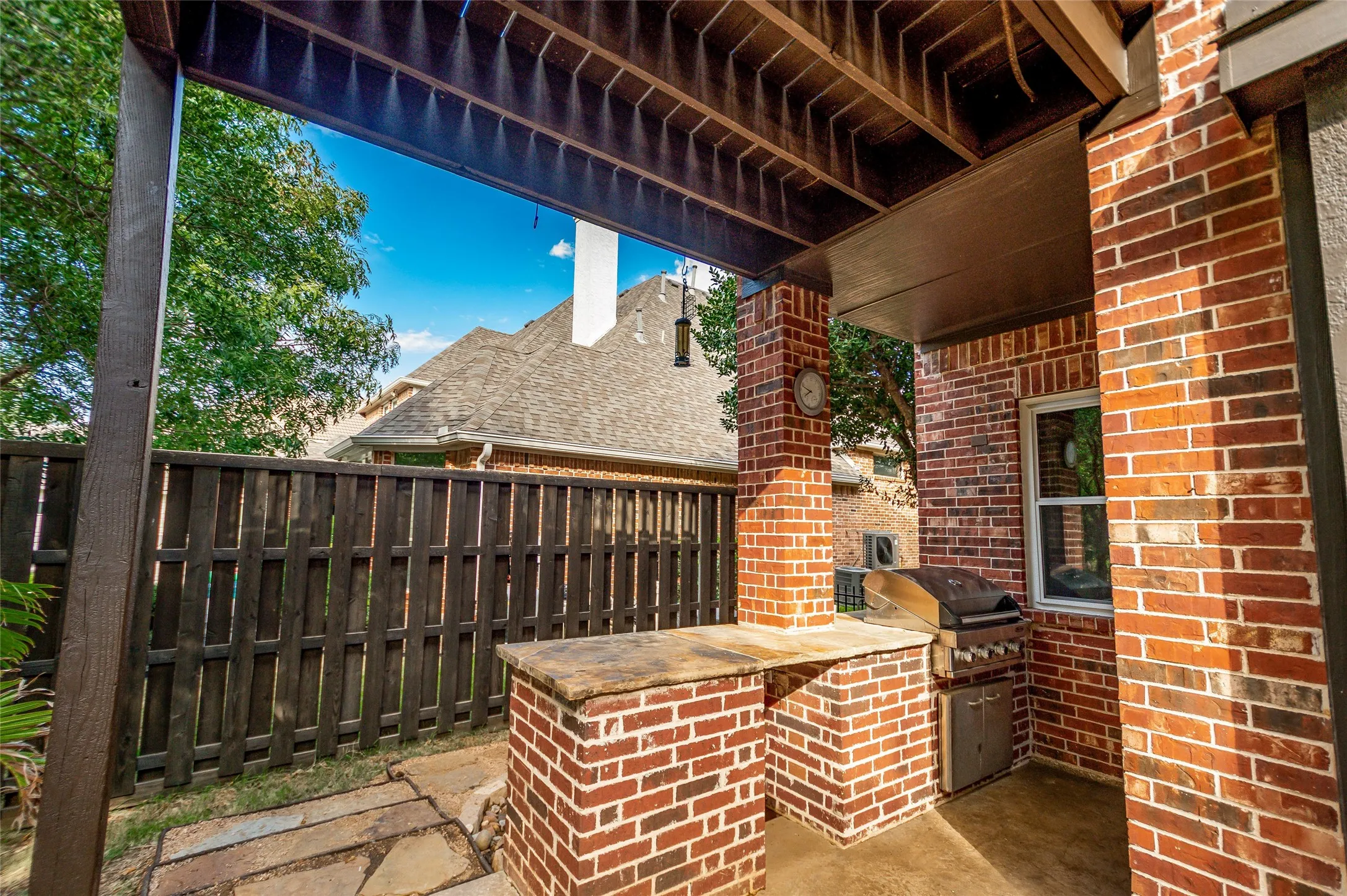 Single Family Residence For Sale in Denton County , 4319 Crown Knoll Circle, Flower Mound, Texas 75028, 4 Bedroom, 4 Bathroom, 3 Garage spaces, 3,917 Sqft, built in 1997, mls#21398331, Real Estate Agent in Flower Mound, Homes For Sale in Denton county, Homes For Sale in Flower Mound, Realtor in Flower Mound Texas, Real Estate Brokerage Independent Realty Texas, Luminita Cordes Realtor