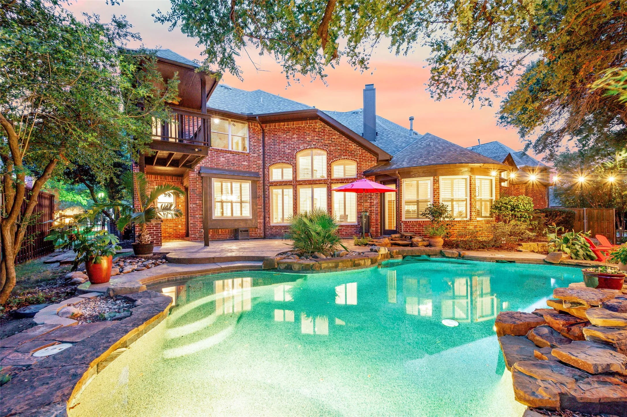 Single Family Residence For Sale in Denton County , 4319 Crown Knoll Circle, Flower Mound, Texas 75028, 4 Bedroom, 4 Bathroom, 3 Garage spaces, 3,917 Sqft, built in 1997, mls#21398331, Real Estate Agent in Flower Mound, Homes For Sale in Denton county, Homes For Sale in Flower Mound, Realtor in Flower Mound Texas, Real Estate Brokerage Independent Realty Texas, Luminita Cordes Realtor