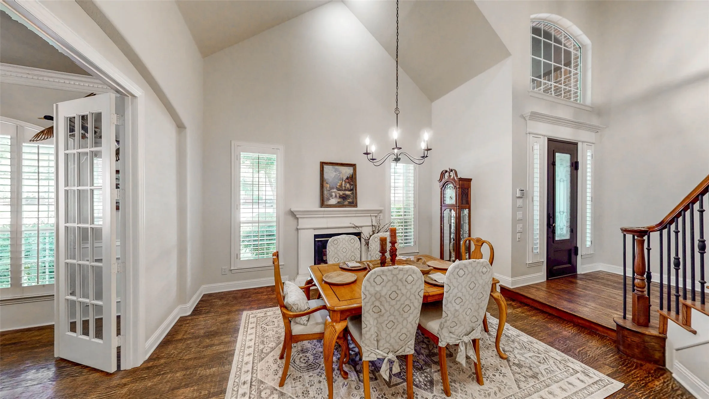 Single Family Residence For Sale in Denton County , 4319 Crown Knoll Circle, Flower Mound, Texas 75028, 4 Bedroom, 4 Bathroom, 3 Garage spaces, 3,917 Sqft, built in 1997, mls#21398331, Real Estate Agent in Flower Mound, Homes For Sale in Denton county, Homes For Sale in Flower Mound, Realtor in Flower Mound Texas, Real Estate Brokerage Independent Realty Texas, Luminita Cordes Realtor
