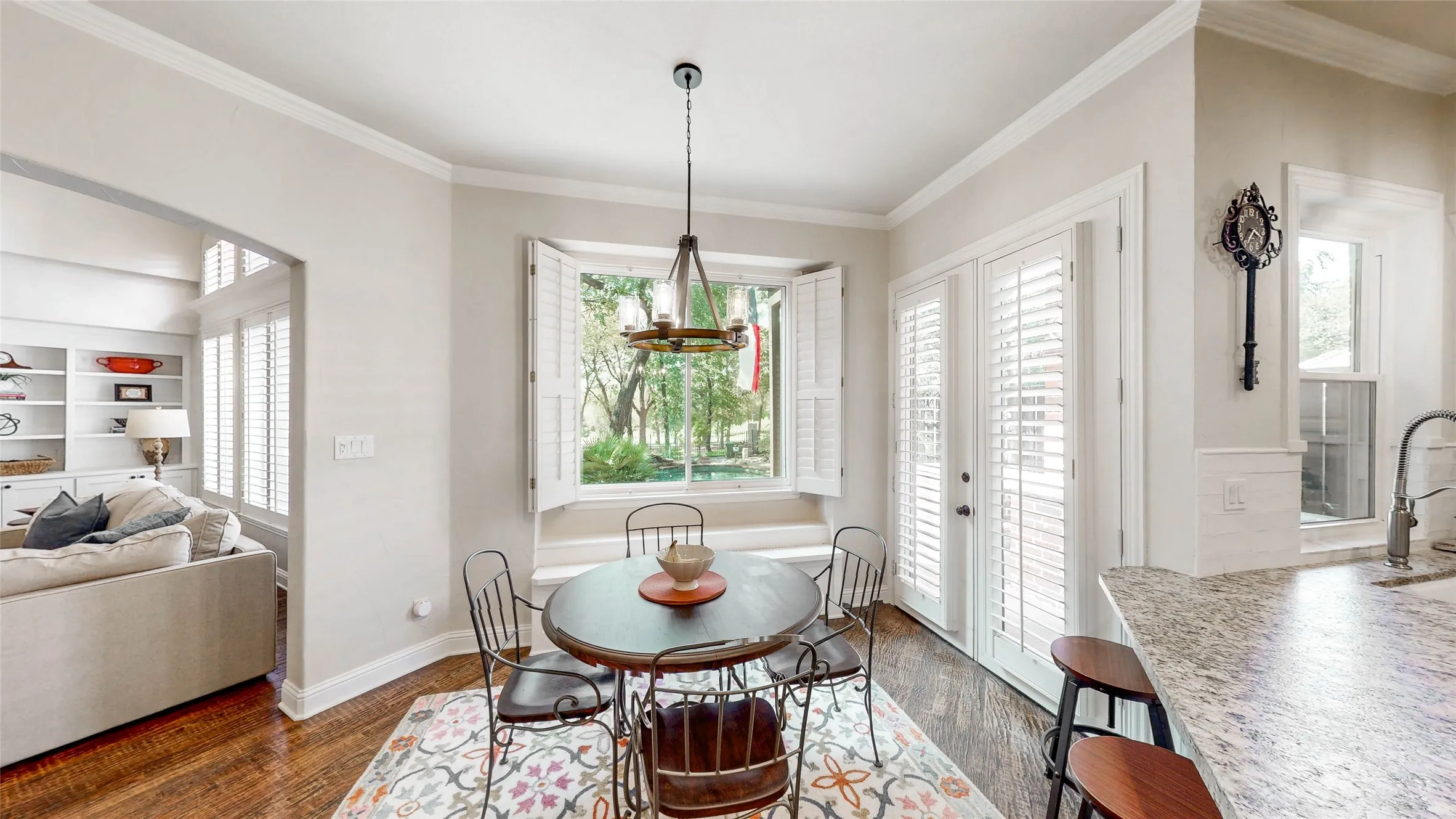 Single Family Residence For Sale in Denton County , 4319 Crown Knoll Circle, Flower Mound, Texas 75028, 4 Bedroom, 4 Bathroom, 3 Garage spaces, 3,917 Sqft, built in 1997, mls#21398331, Real Estate Agent in Flower Mound, Homes For Sale in Denton county, Homes For Sale in Flower Mound, Realtor in Flower Mound Texas, Real Estate Brokerage Independent Realty Texas, Luminita Cordes Realtor