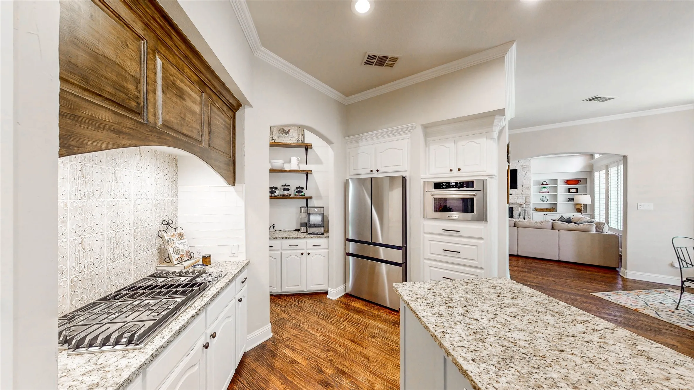 Single Family Residence For Sale in Denton County , 4319 Crown Knoll Circle, Flower Mound, Texas 75028, 4 Bedroom, 4 Bathroom, 3 Garage spaces, 3,917 Sqft, built in 1997, mls#21398331, Real Estate Agent in Flower Mound, Homes For Sale in Denton county, Homes For Sale in Flower Mound, Realtor in Flower Mound Texas, Real Estate Brokerage Independent Realty Texas, Luminita Cordes Realtor