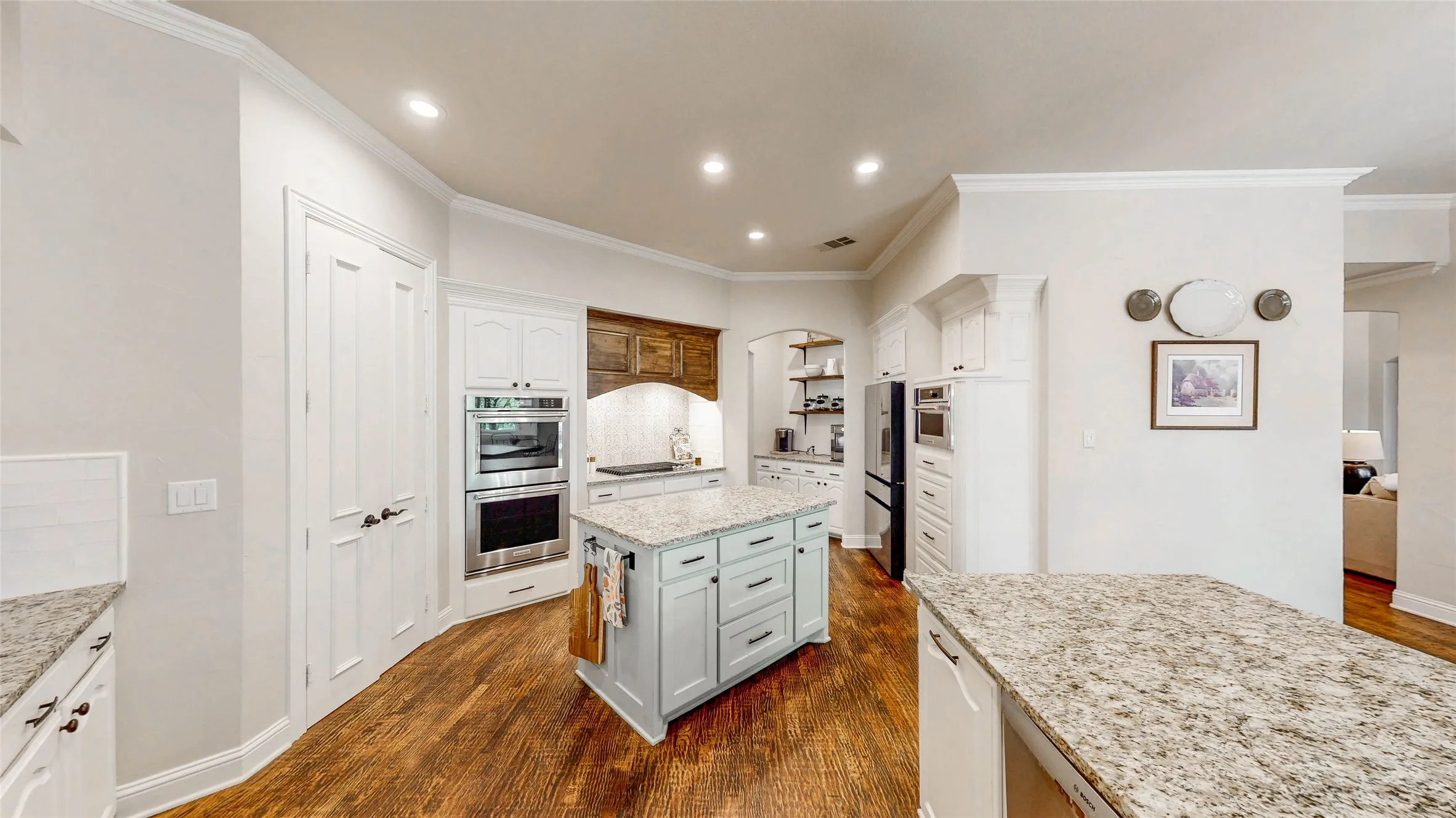 Single Family Residence For Sale in Denton County , 4319 Crown Knoll Circle, Flower Mound, Texas 75028, 4 Bedroom, 4 Bathroom, 3 Garage spaces, 3,917 Sqft, built in 1997, mls#21398331, Real Estate Agent in Flower Mound, Homes For Sale in Denton county, Homes For Sale in Flower Mound, Realtor in Flower Mound Texas, Real Estate Brokerage Independent Realty Texas, Luminita Cordes Realtor