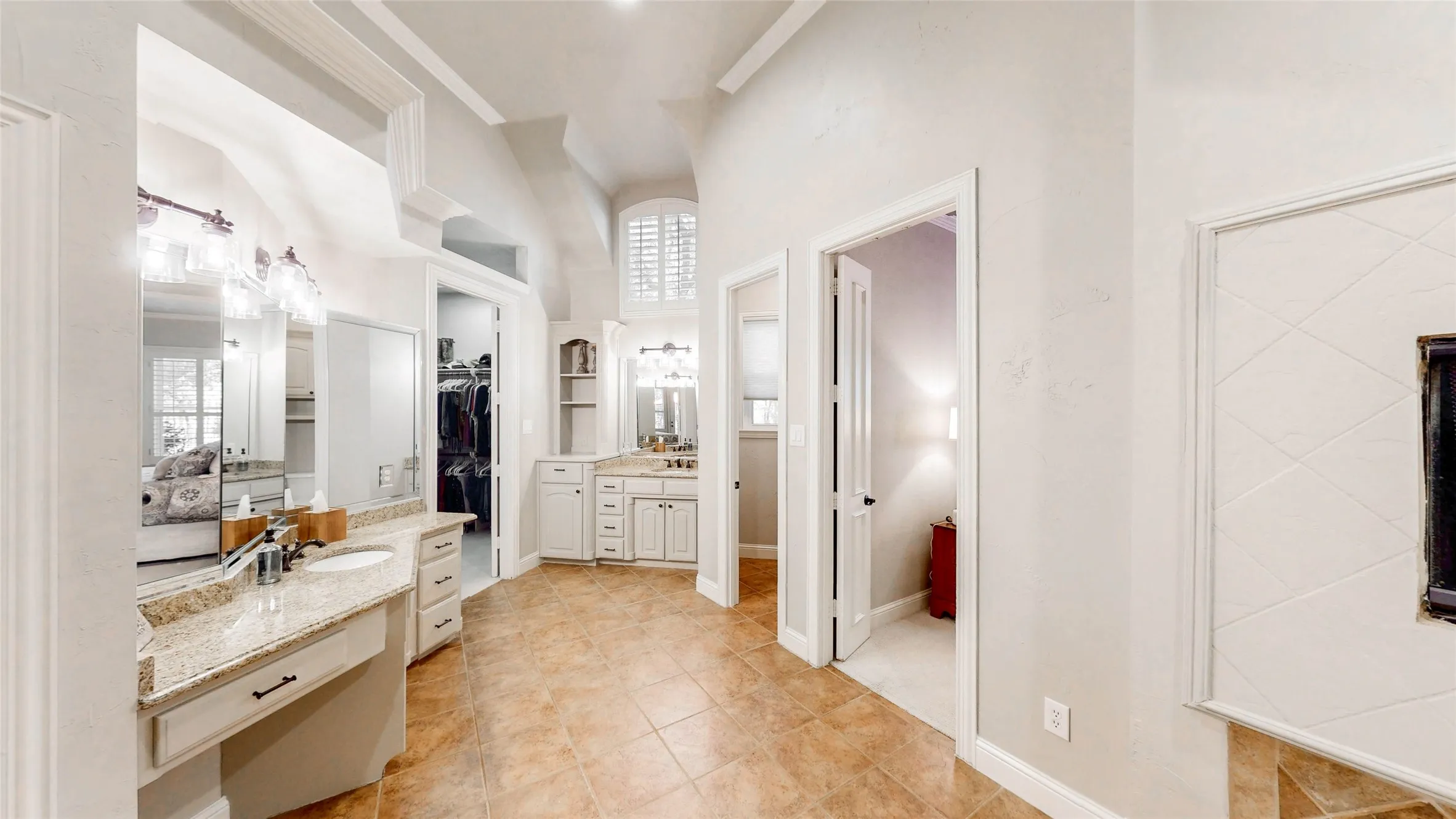 Single Family Residence For Sale in Denton County , 4319 Crown Knoll Circle, Flower Mound, Texas 75028, 4 Bedroom, 4 Bathroom, 3 Garage spaces, 3,917 Sqft, built in 1997, mls#21398331, Real Estate Agent in Flower Mound, Homes For Sale in Denton county, Homes For Sale in Flower Mound, Realtor in Flower Mound Texas, Real Estate Brokerage Independent Realty Texas, Luminita Cordes Realtor