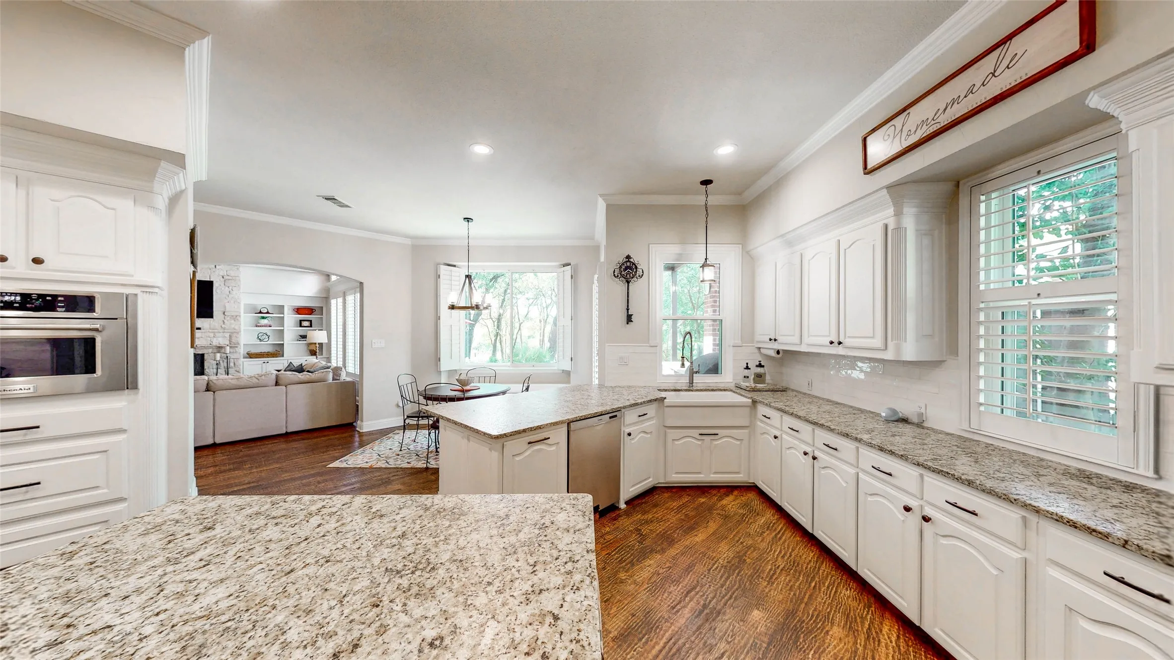 Single Family Residence For Sale in Denton County , 4319 Crown Knoll Circle, Flower Mound, Texas 75028, 4 Bedroom, 4 Bathroom, 3 Garage spaces, 3,917 Sqft, built in 1997, mls#21398331, Real Estate Agent in Flower Mound, Homes For Sale in Denton county, Homes For Sale in Flower Mound, Realtor in Flower Mound Texas, Real Estate Brokerage Independent Realty Texas, Luminita Cordes Realtor