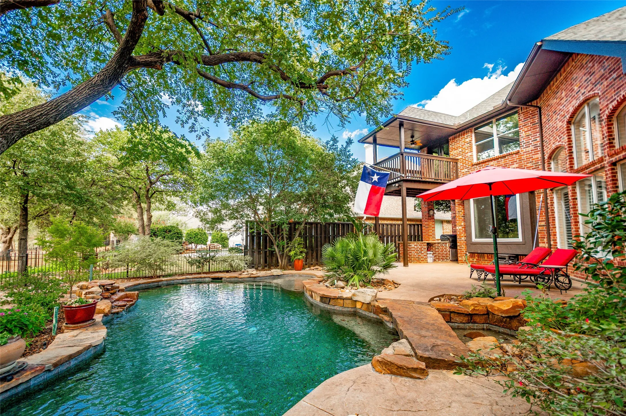 Single Family Residence For Sale in Denton County , 4319 Crown Knoll Circle, Flower Mound, Texas 75028, 4 Bedroom, 4 Bathroom, 3 Garage spaces, 3,917 Sqft, built in 1997, mls#21398331, Real Estate Agent in Flower Mound, Homes For Sale in Denton county, Homes For Sale in Flower Mound, Realtor in Flower Mound Texas, Real Estate Brokerage Independent Realty Texas, Luminita Cordes Realtor