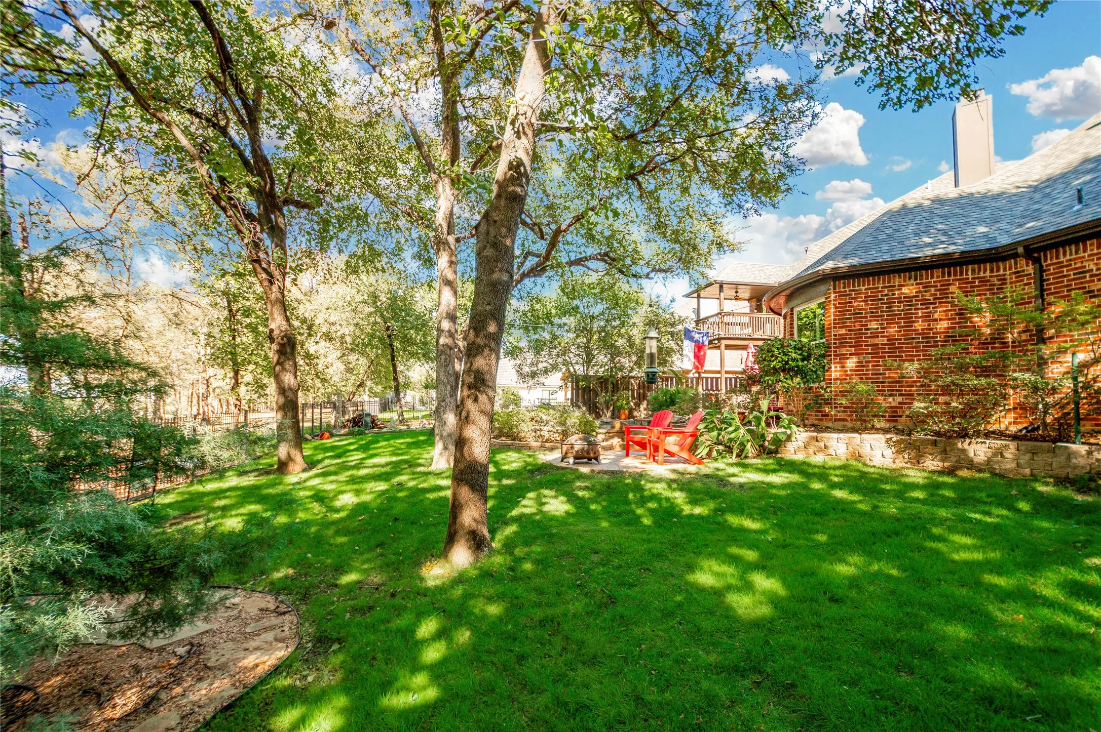 Single Family Residence For Sale in Denton County , 4319 Crown Knoll Circle, Flower Mound, Texas 75028, 4 Bedroom, 4 Bathroom, 3 Garage spaces, 3,917 Sqft, built in 1997, mls#21398331, Real Estate Agent in Flower Mound, Homes For Sale in Denton county, Homes For Sale in Flower Mound, Realtor in Flower Mound Texas, Real Estate Brokerage Independent Realty Texas, Luminita Cordes Realtor