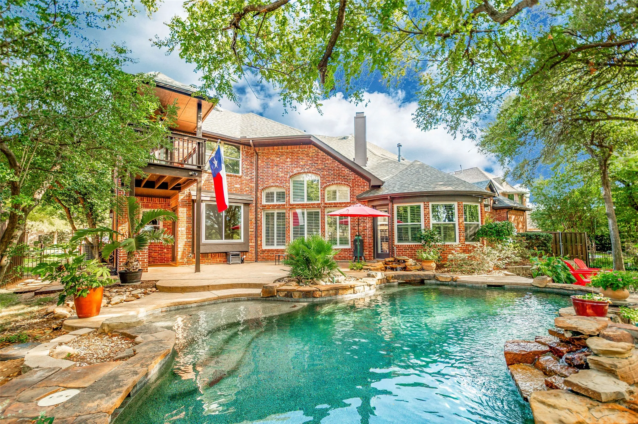 Single Family Residence For Sale in Denton County , 4319 Crown Knoll Circle, Flower Mound, Texas 75028, 4 Bedroom, 4 Bathroom, 3 Garage spaces, 3,917 Sqft, built in 1997, mls#21398331, Real Estate Agent in Flower Mound, Homes For Sale in Denton county, Homes For Sale in Flower Mound, Realtor in Flower Mound Texas, Real Estate Brokerage Independent Realty Texas, Luminita Cordes Realtor