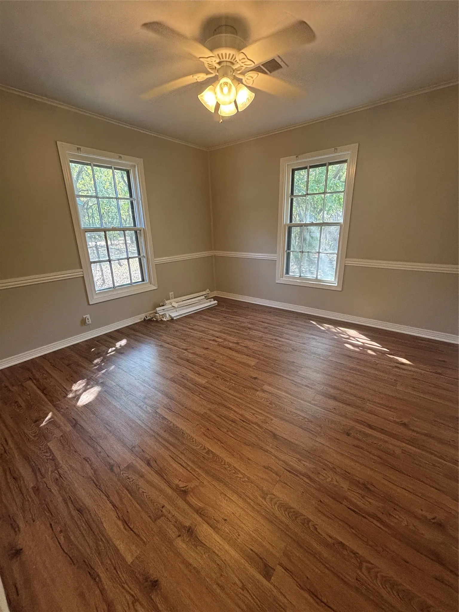 Single Family Residence For Rent in Denton County , 1017 Denton Street, Denton, Texas 76201, 3 Bedroom, 1 Bathroom, Garage spaces, 1,168 Sqft, built in 1970, mls#21376791, Real Estate Agent in Denton, Homes For Rent in Denton county, Homes For Rent in Denton, Realtor in Denton Texas, Real Estate Brokerage Independent Realty Texas, Luminita Cordes Realtor