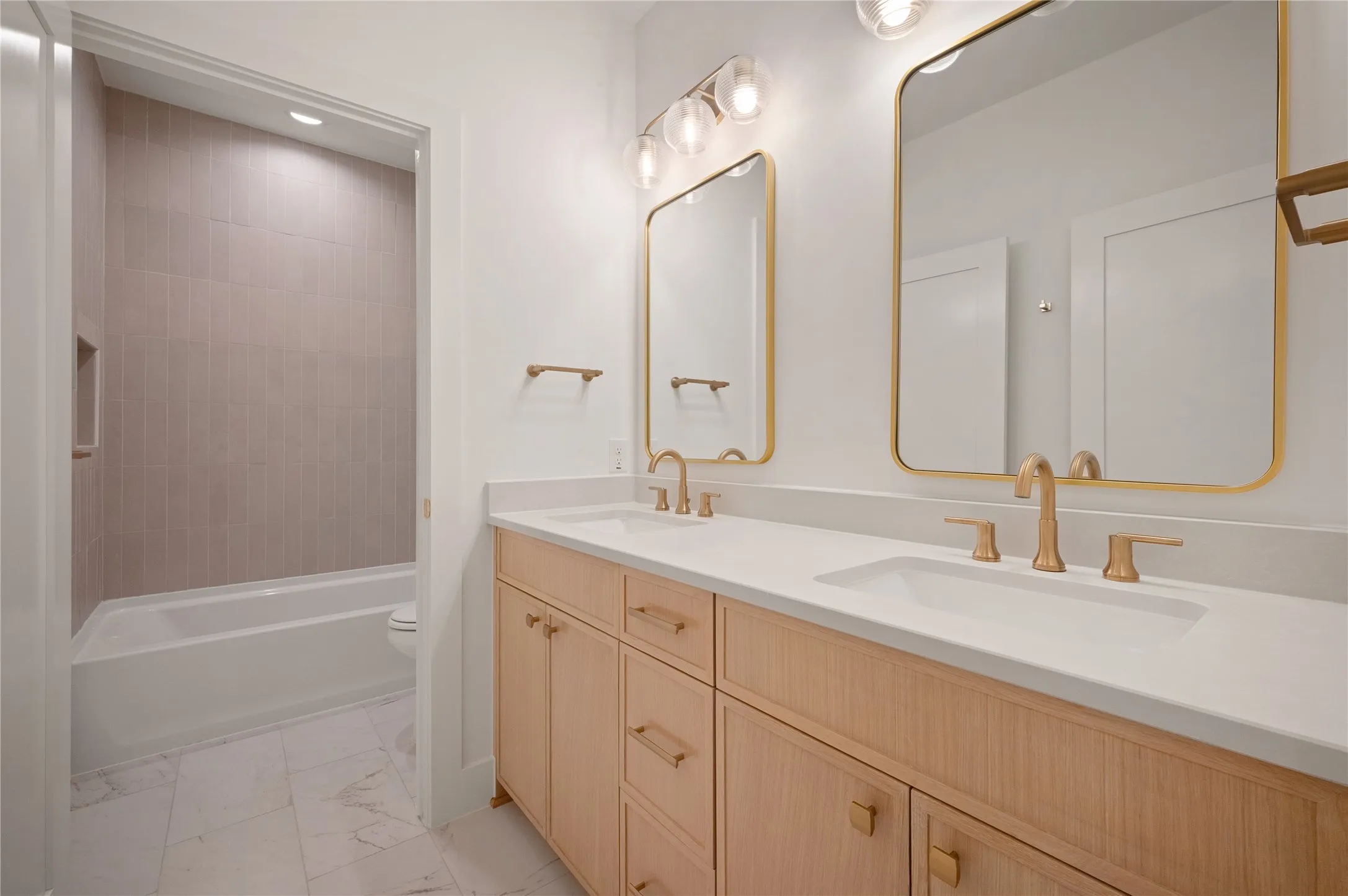Single Family Residence For Sale in Dallas County , 6222 Monticello Avenue, Dallas, Texas 75214, 5 Bedroom, 4 Bathroom, 2 Garage spaces, 4,337 Sqft, built in 2026, mls#21397360, Real Estate Agent in Dallas, Homes For Sale in Dallas county, Homes For Sale in Dallas, Realtor in Dallas Texas, Real Estate Brokerage Independent Realty Texas, Luminita Cordes Realtor