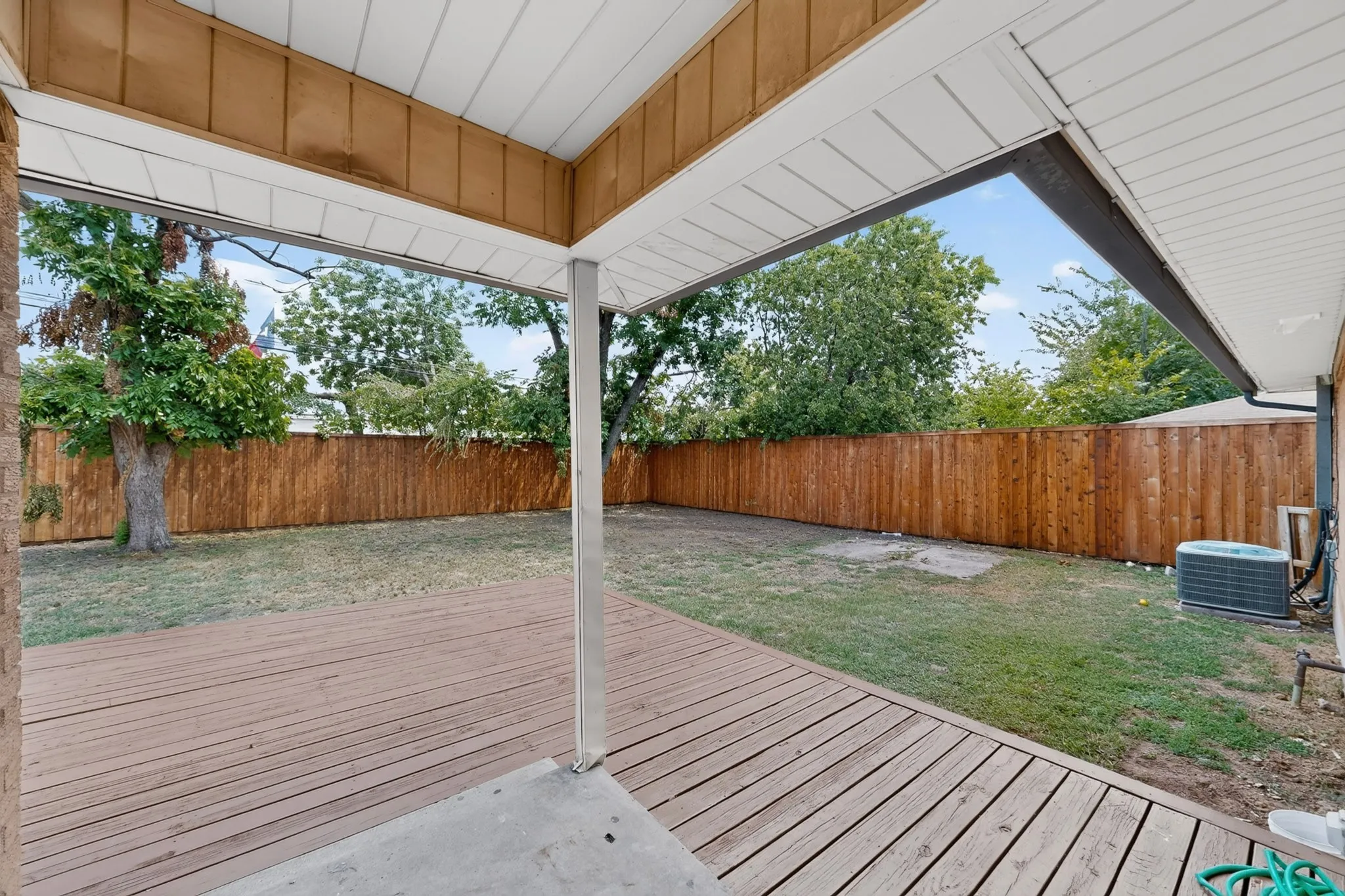 Single Family Residence For Rent in Dallas County , 416 Rustic Circle, Richardson, Texas 75080, 3 Bedroom, 2 Bathroom, 1 Garage spaces, 1,297 Sqft, built in 1955, mls#21398362, Real Estate Agent in Richardson, Homes For Rent in Dallas county, Homes For Rent in Richardson, Realtor in Richardson Texas, Real Estate Brokerage Independent Realty Texas, Luminita Cordes Realtor