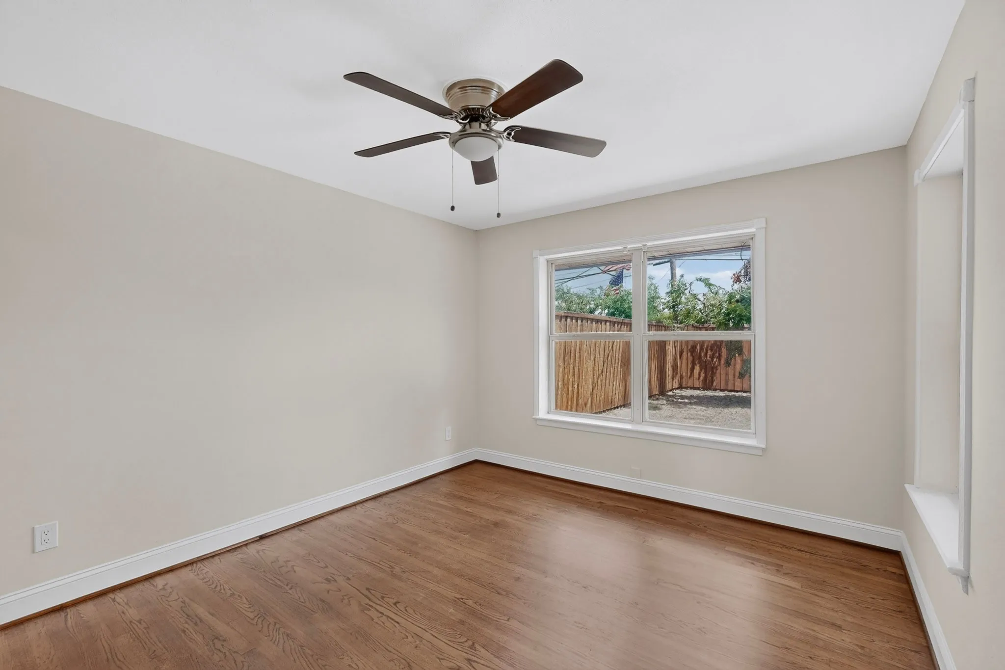Single Family Residence For Rent in Dallas County , 416 Rustic Circle, Richardson, Texas 75080, 3 Bedroom, 2 Bathroom, 1 Garage spaces, 1,297 Sqft, built in 1955, mls#21398362, Real Estate Agent in Richardson, Homes For Rent in Dallas county, Homes For Rent in Richardson, Realtor in Richardson Texas, Real Estate Brokerage Independent Realty Texas, Luminita Cordes Realtor